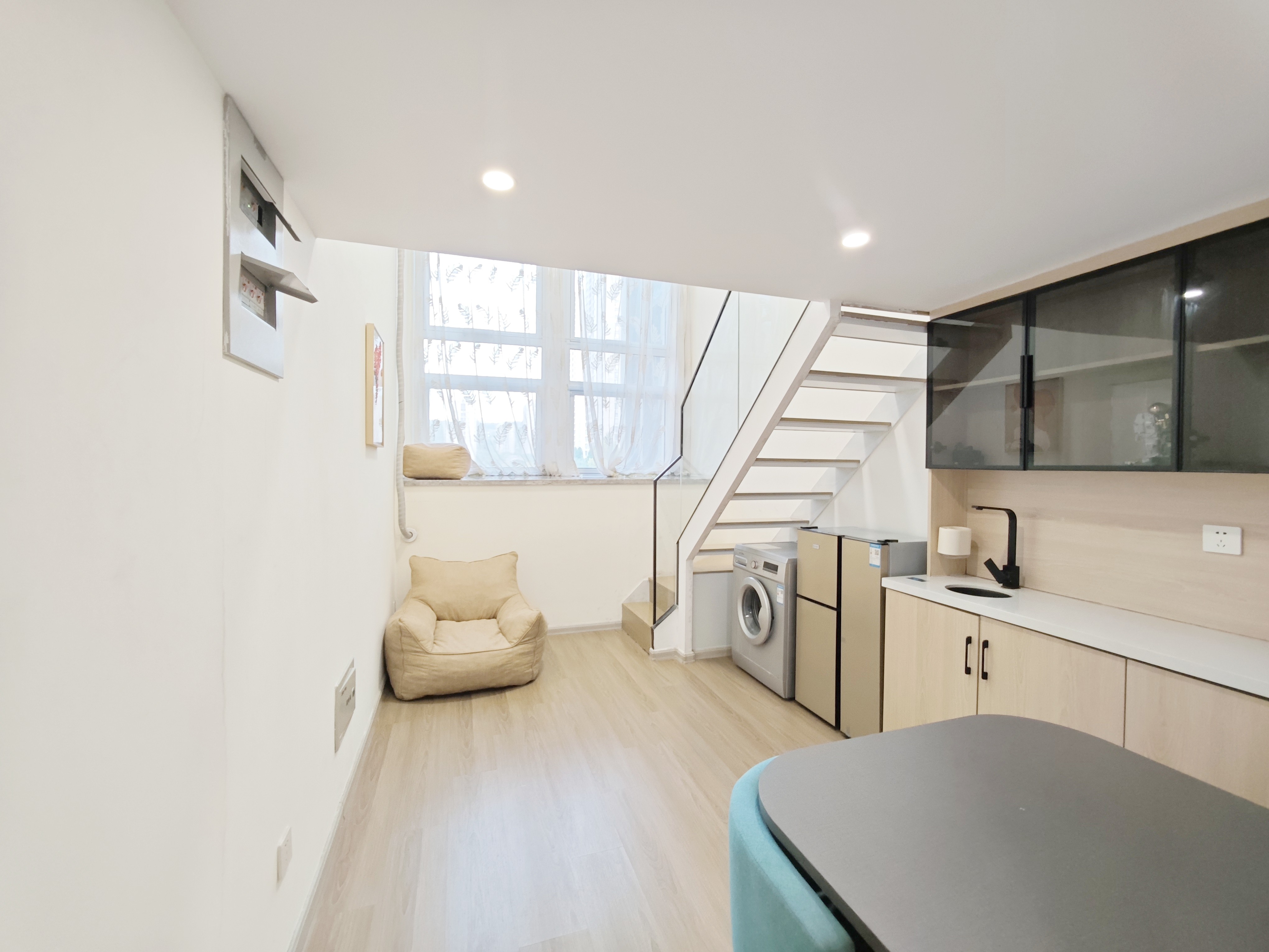  路劲中和广场 东西