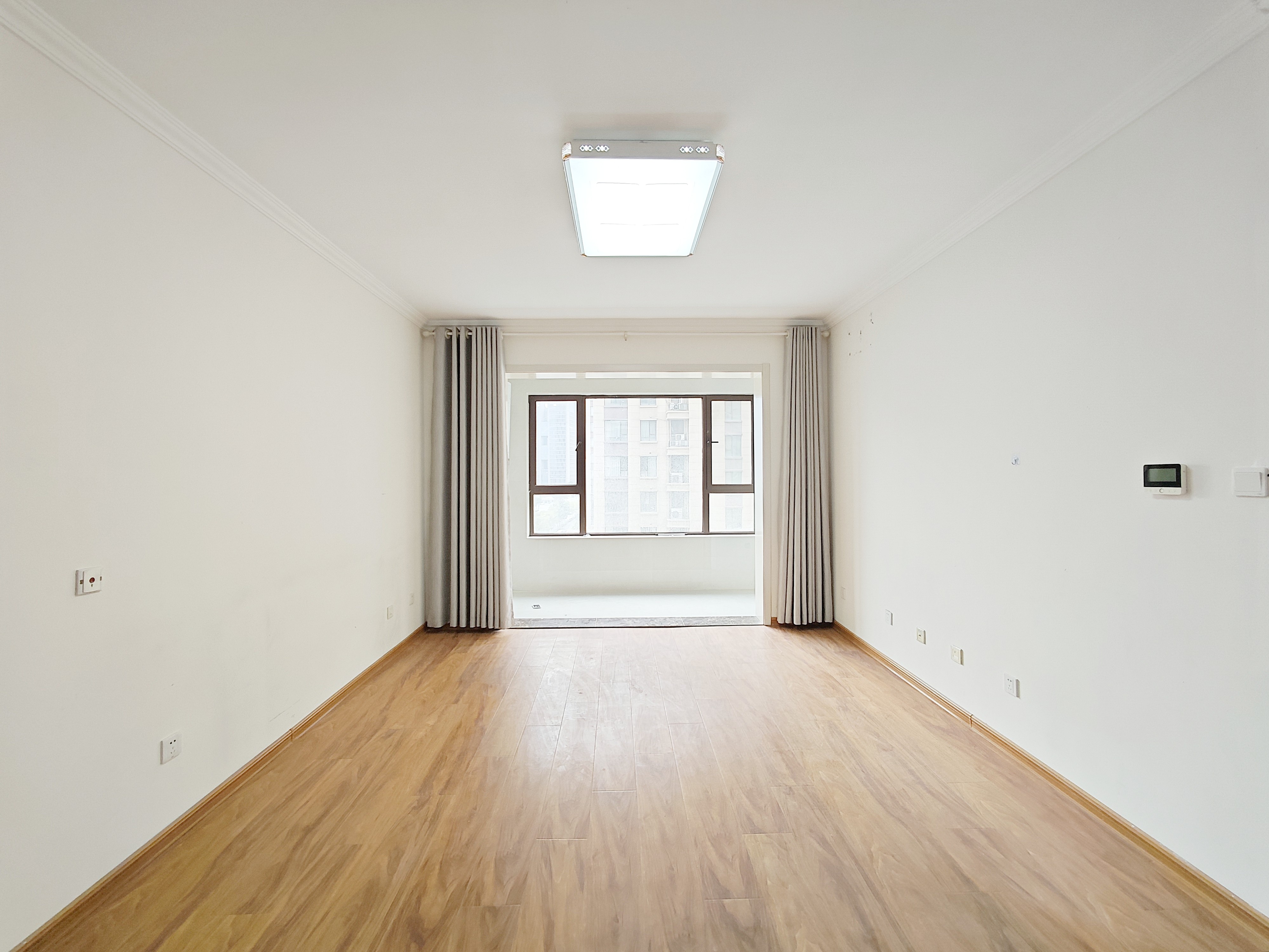  绿地IFC中央公馆 南北