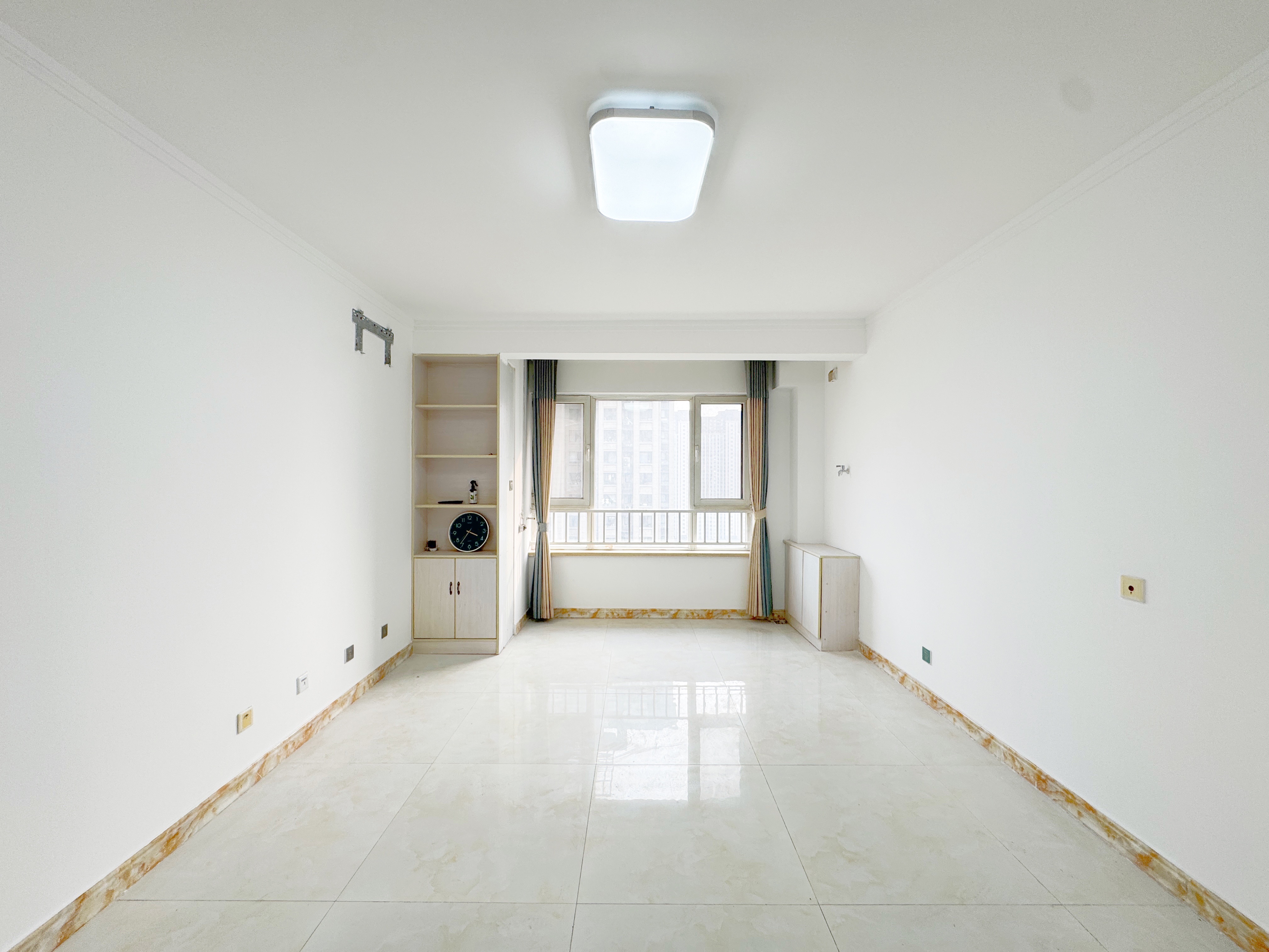 绿地新里梵尔赛公馆