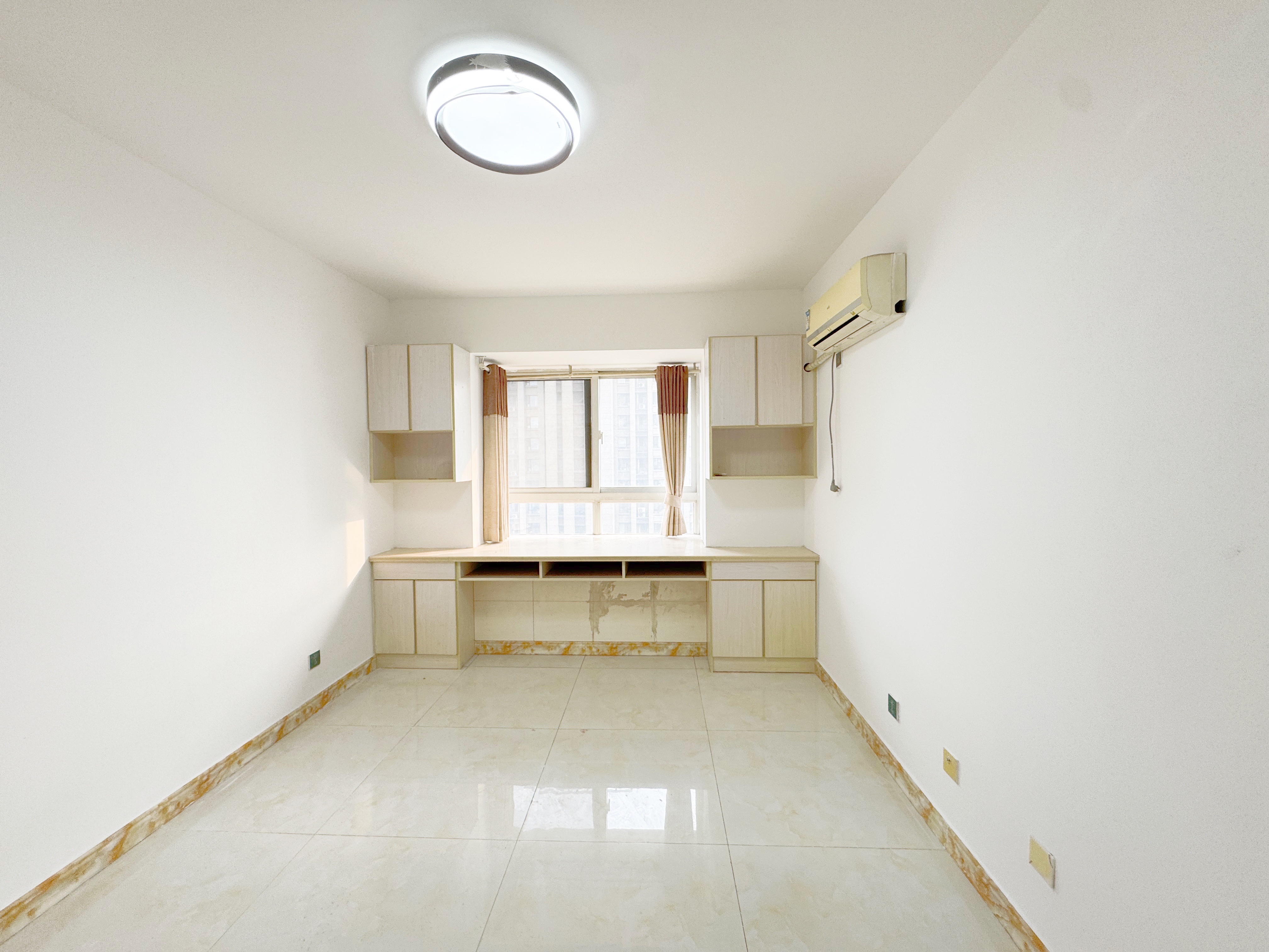 绿地新里梵尔赛公馆