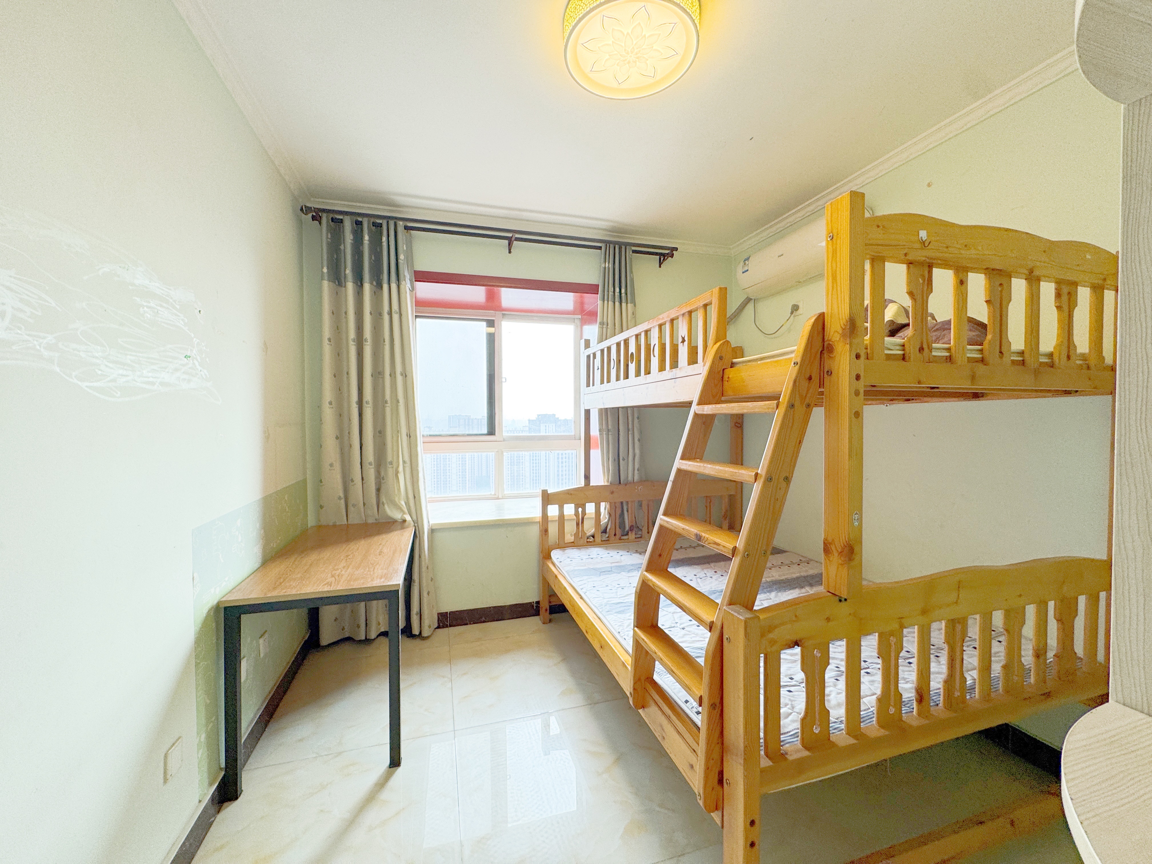 绿地新里梵尔赛公馆