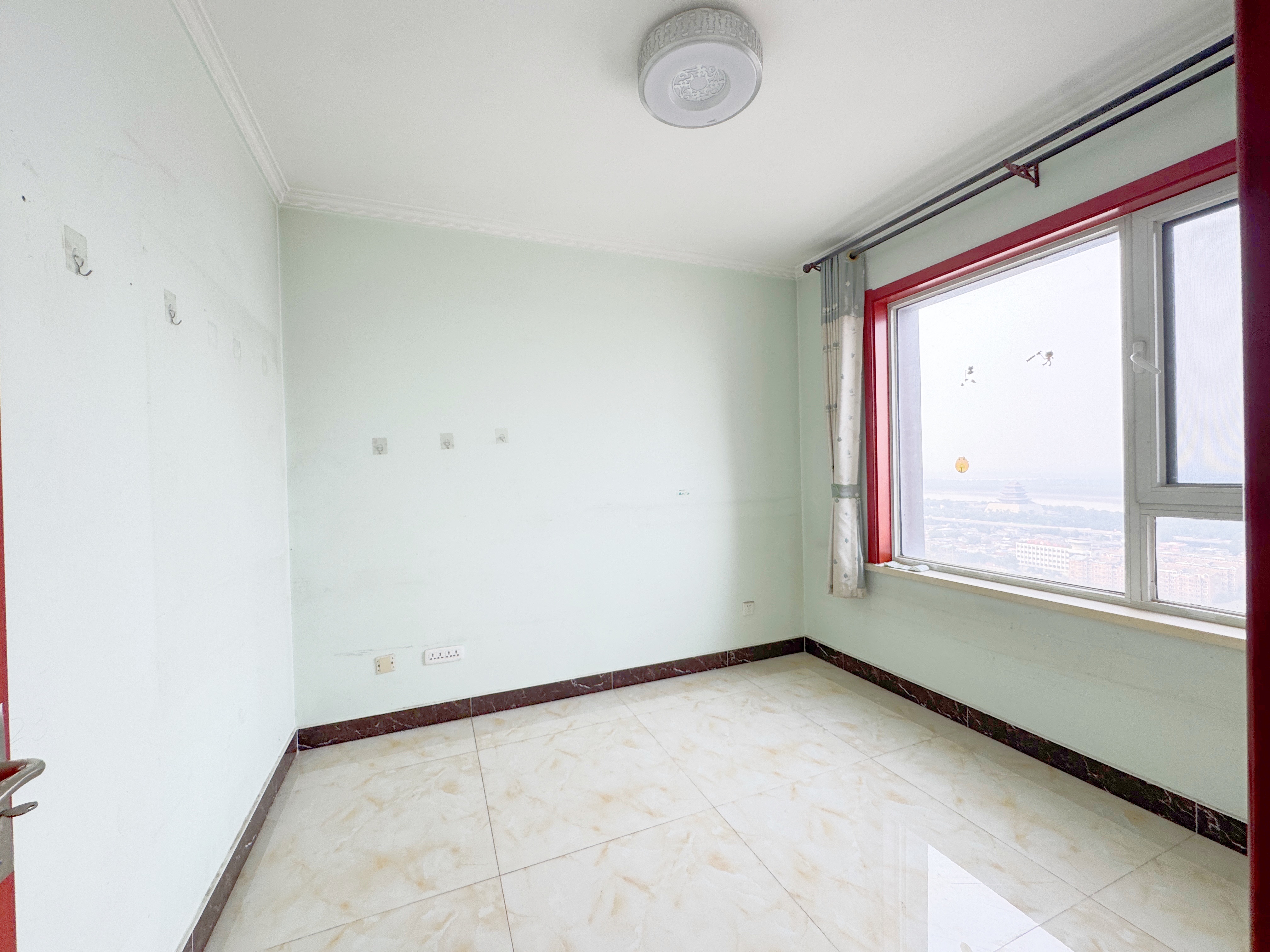 绿地新里梵尔赛公馆