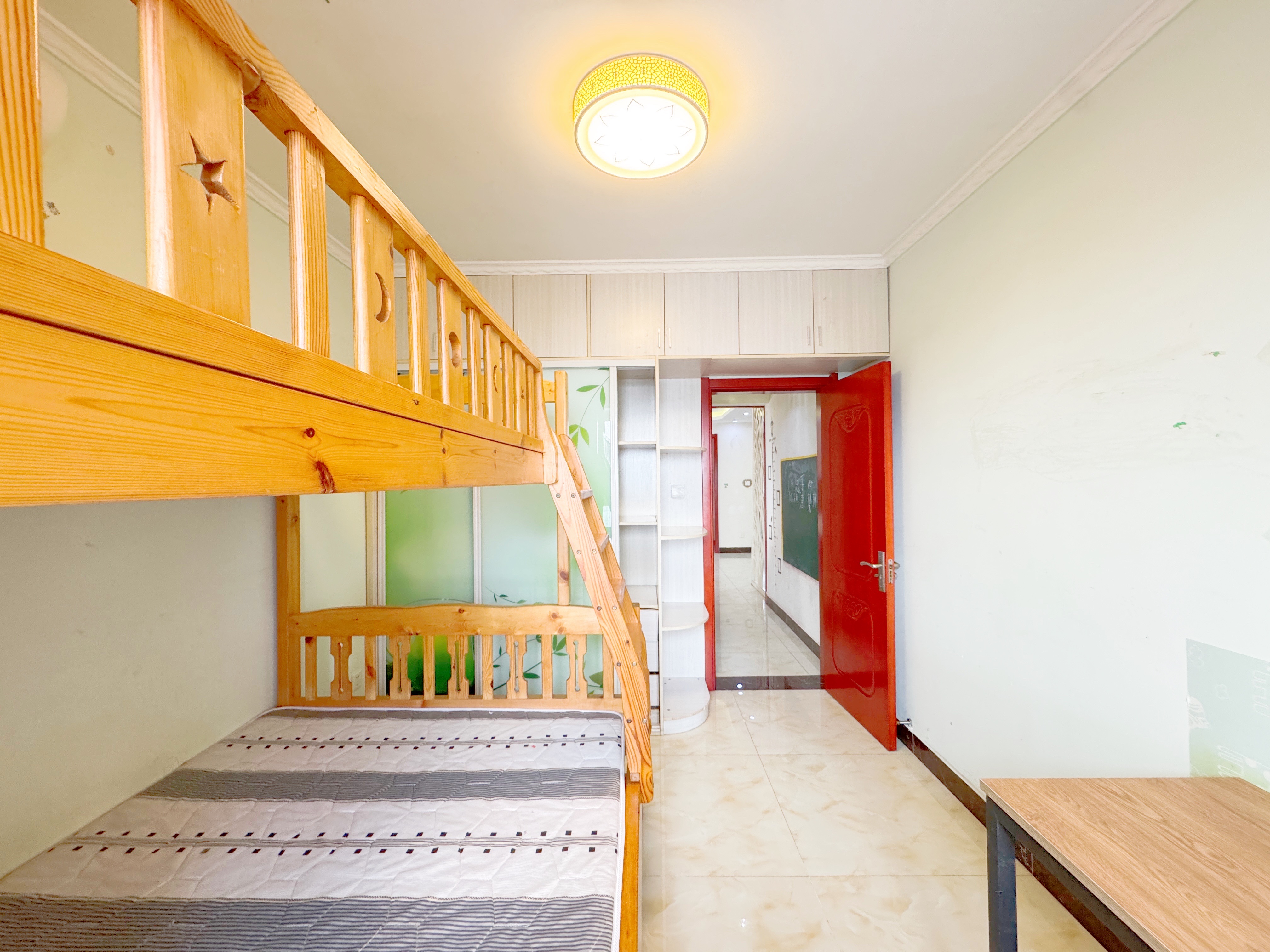 绿地新里梵尔赛公馆