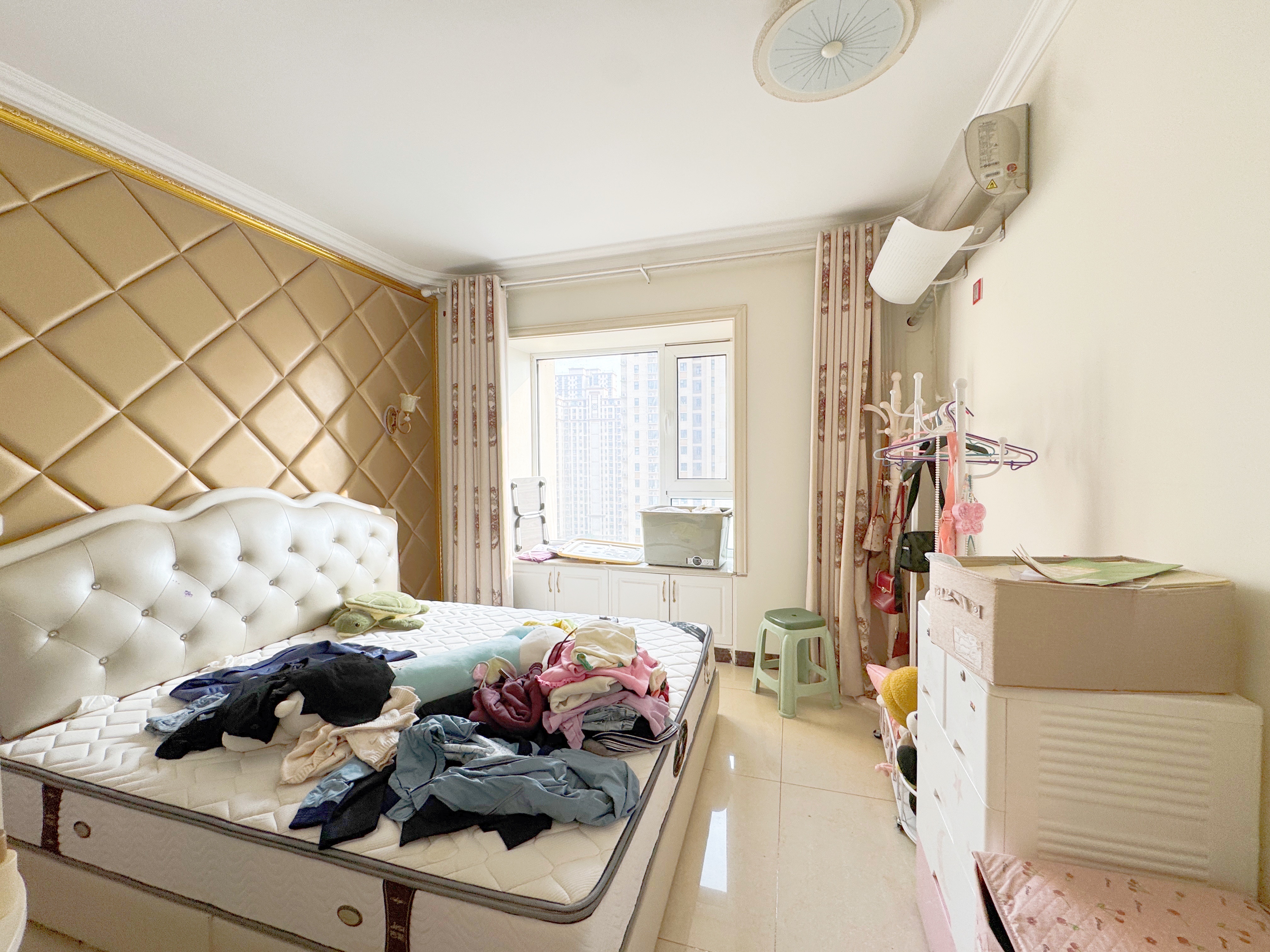 绿地新里梵尔赛公馆