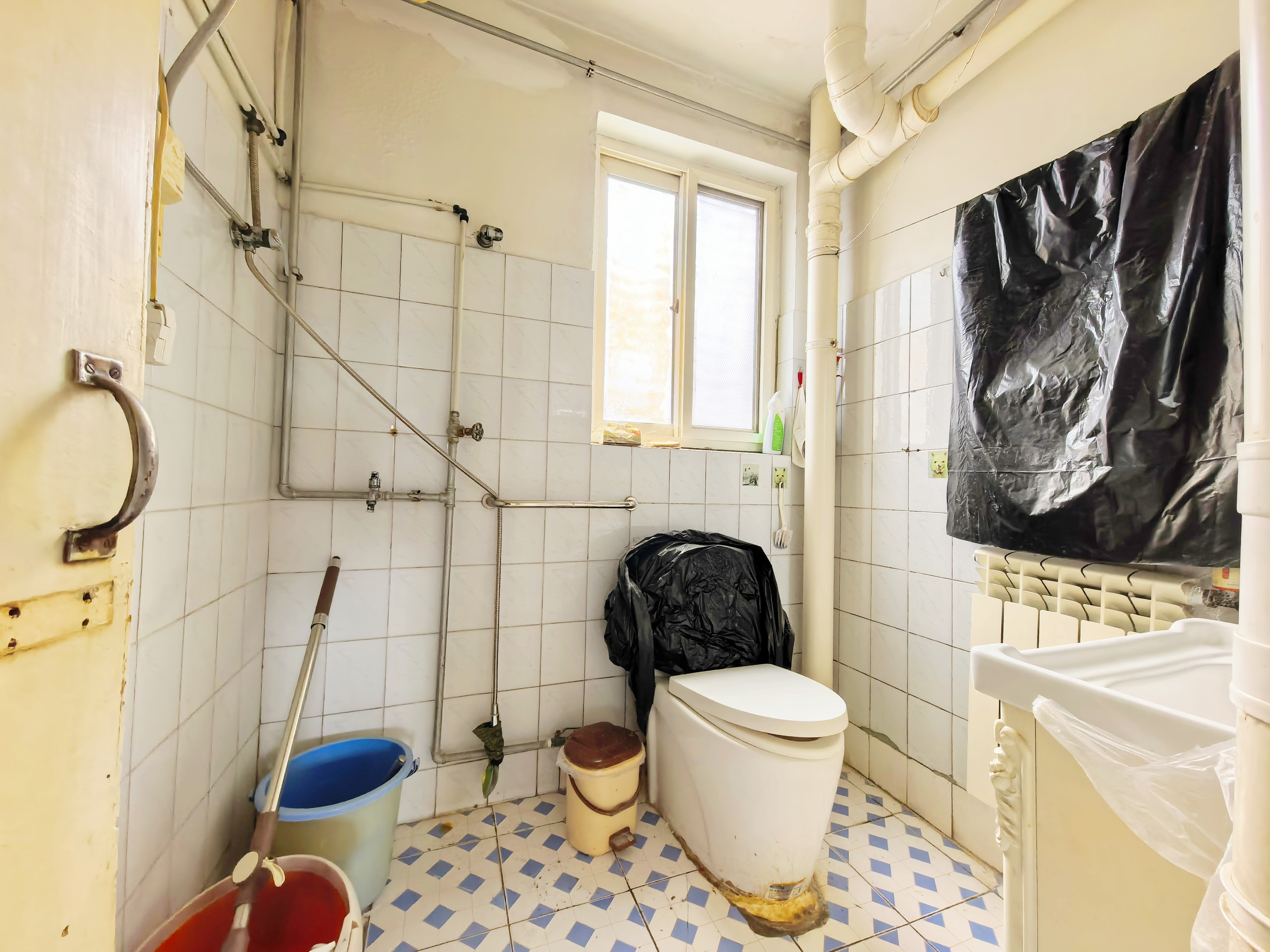 白马山铁路新村