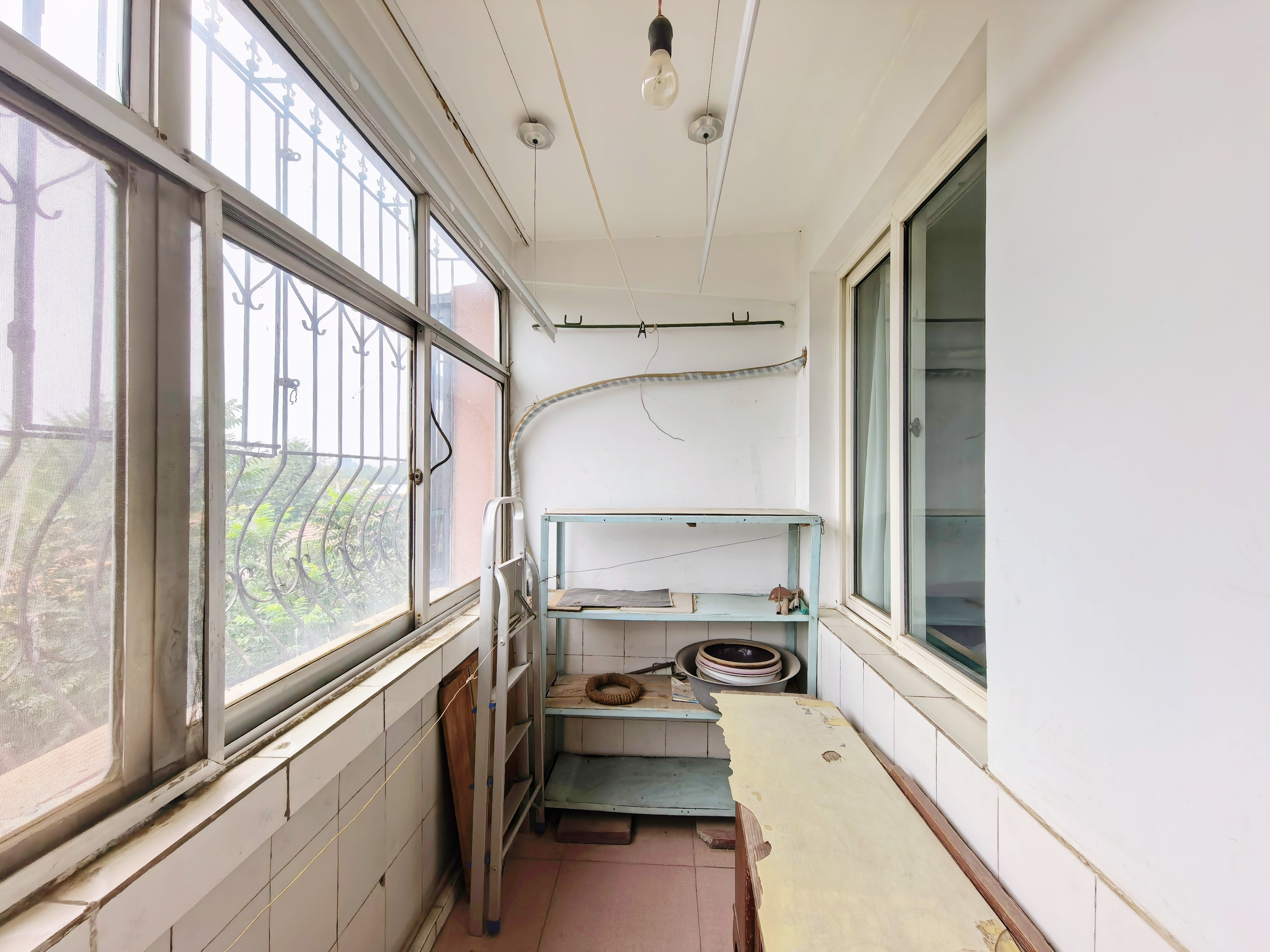 白马山铁路新村