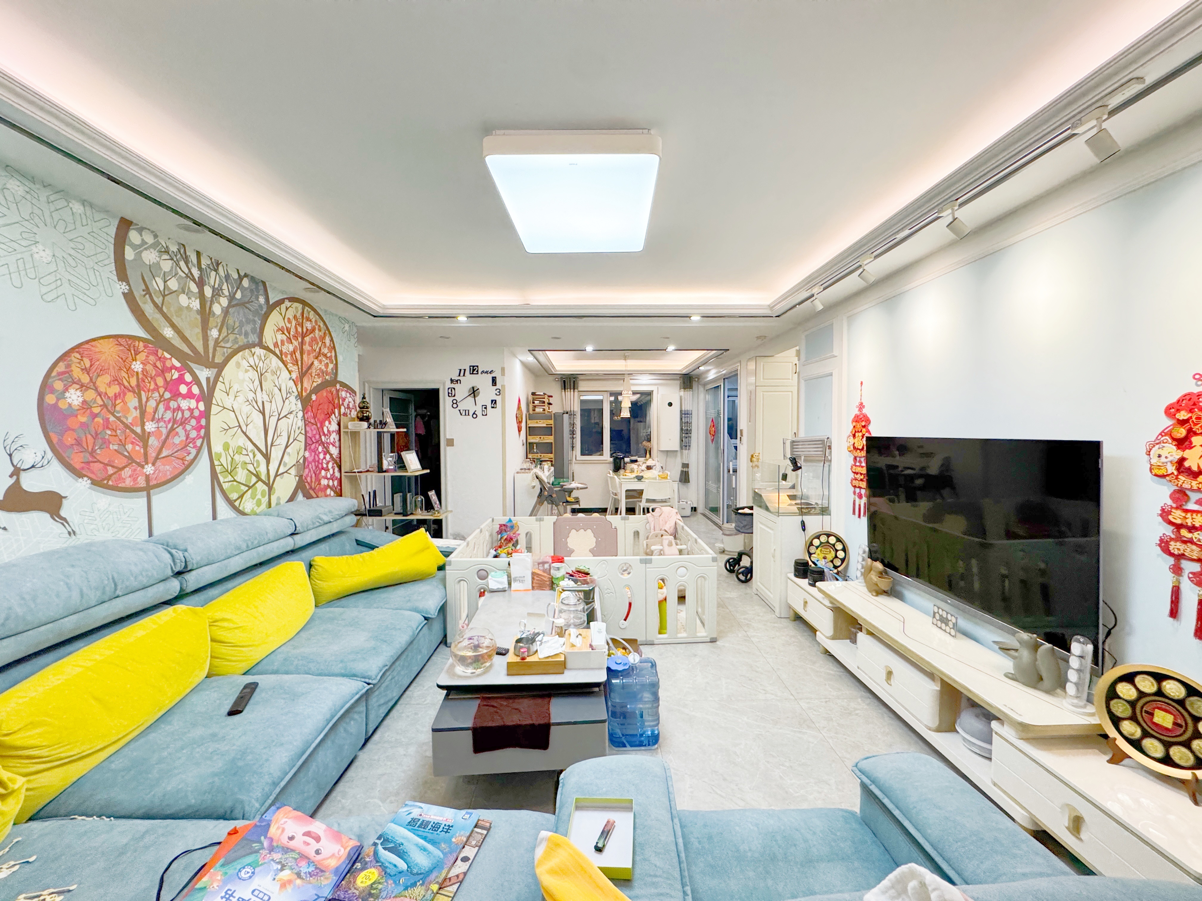  荣盛花语馨苑 南北