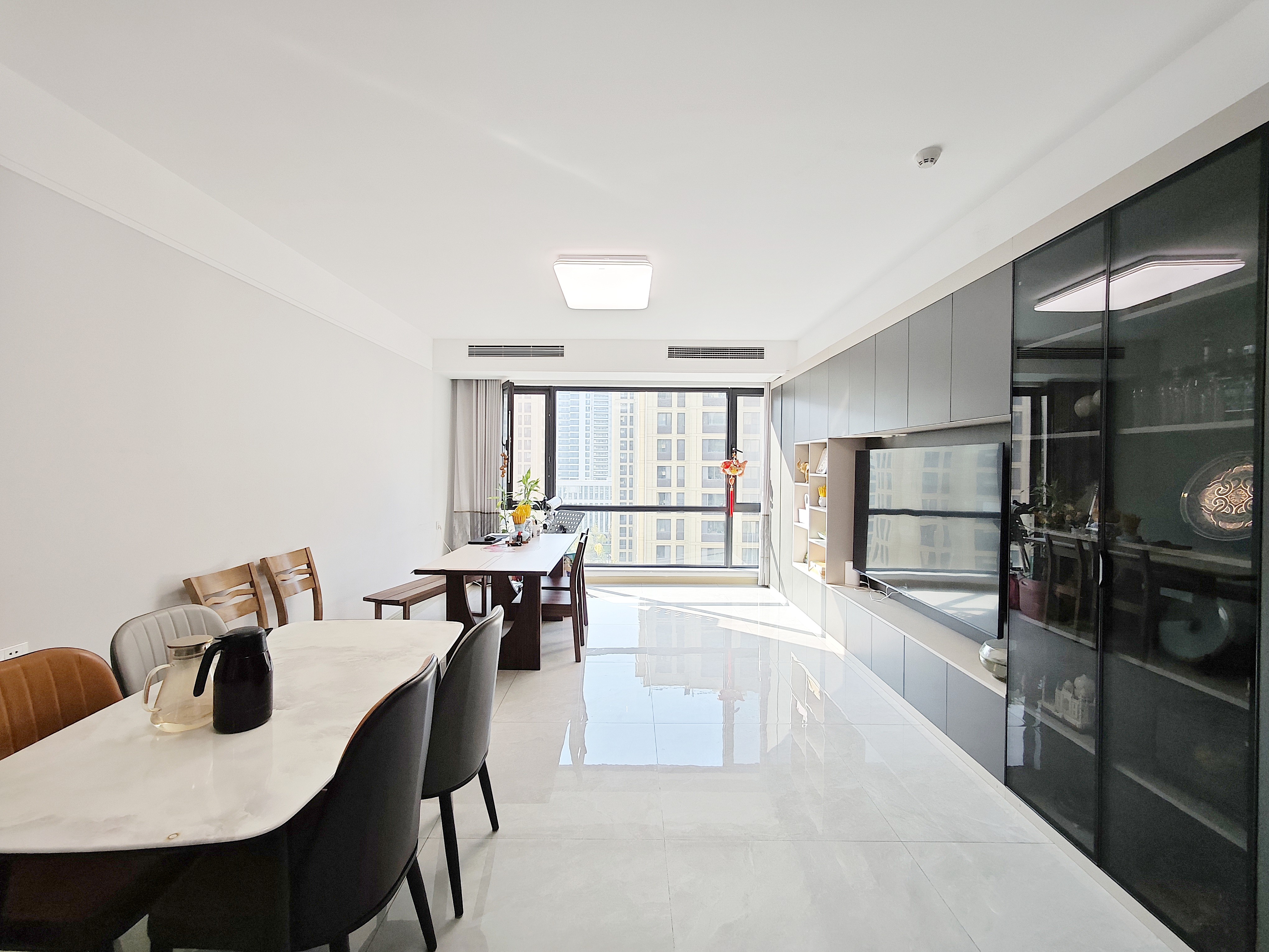  高新绿城玉兰花园 南北