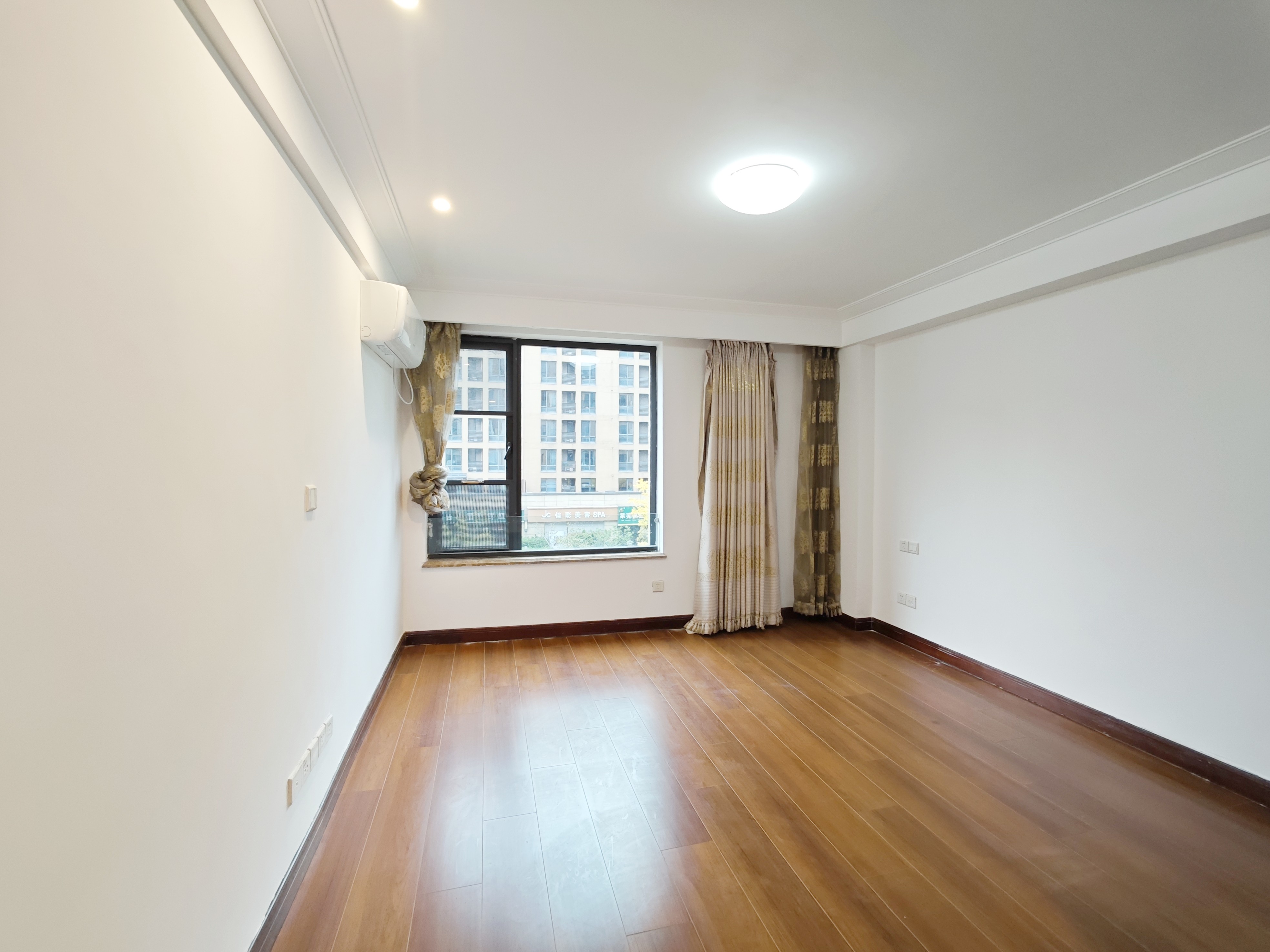 海尔绿城百合园