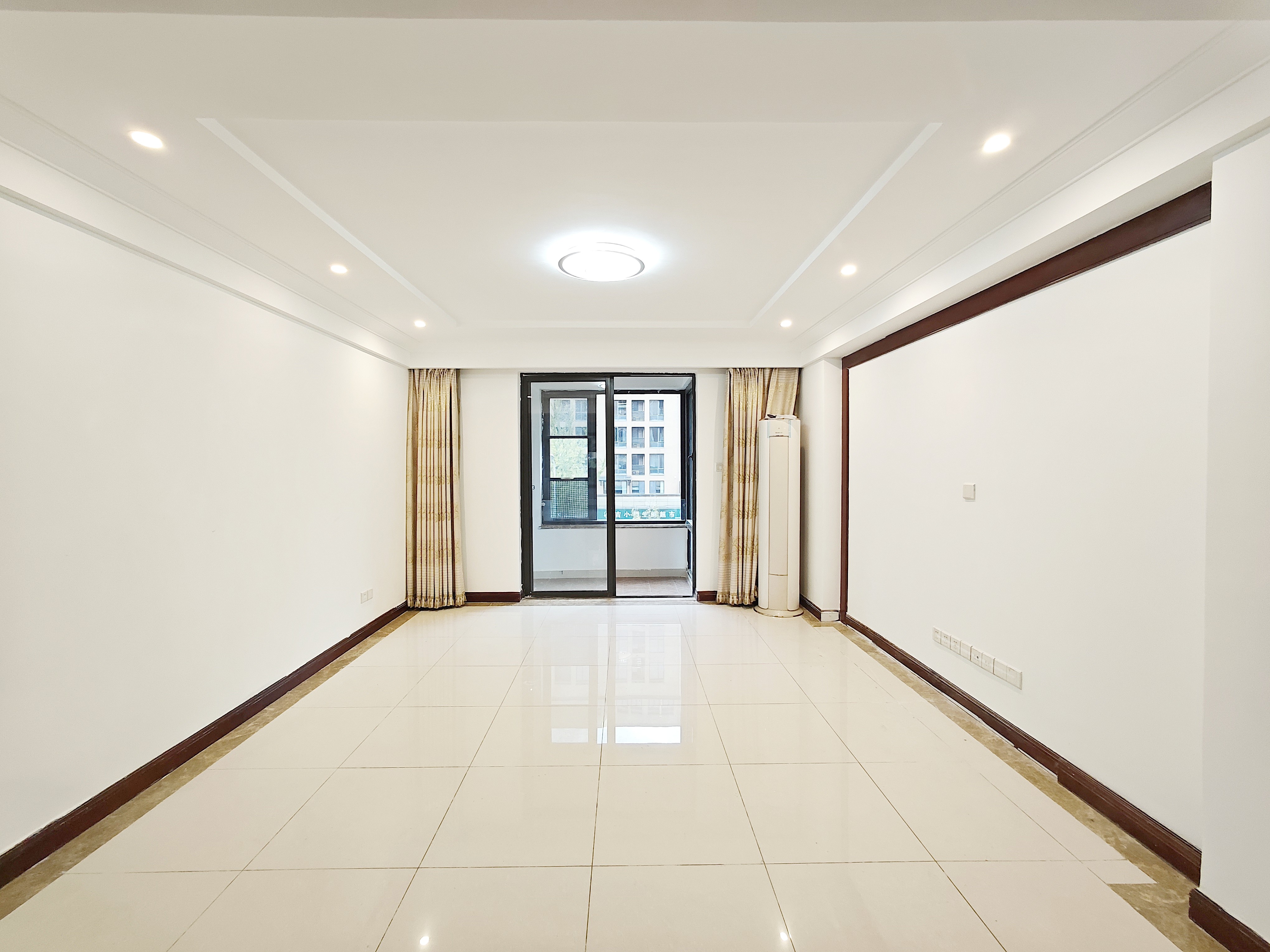  海尔绿城百合园 南北