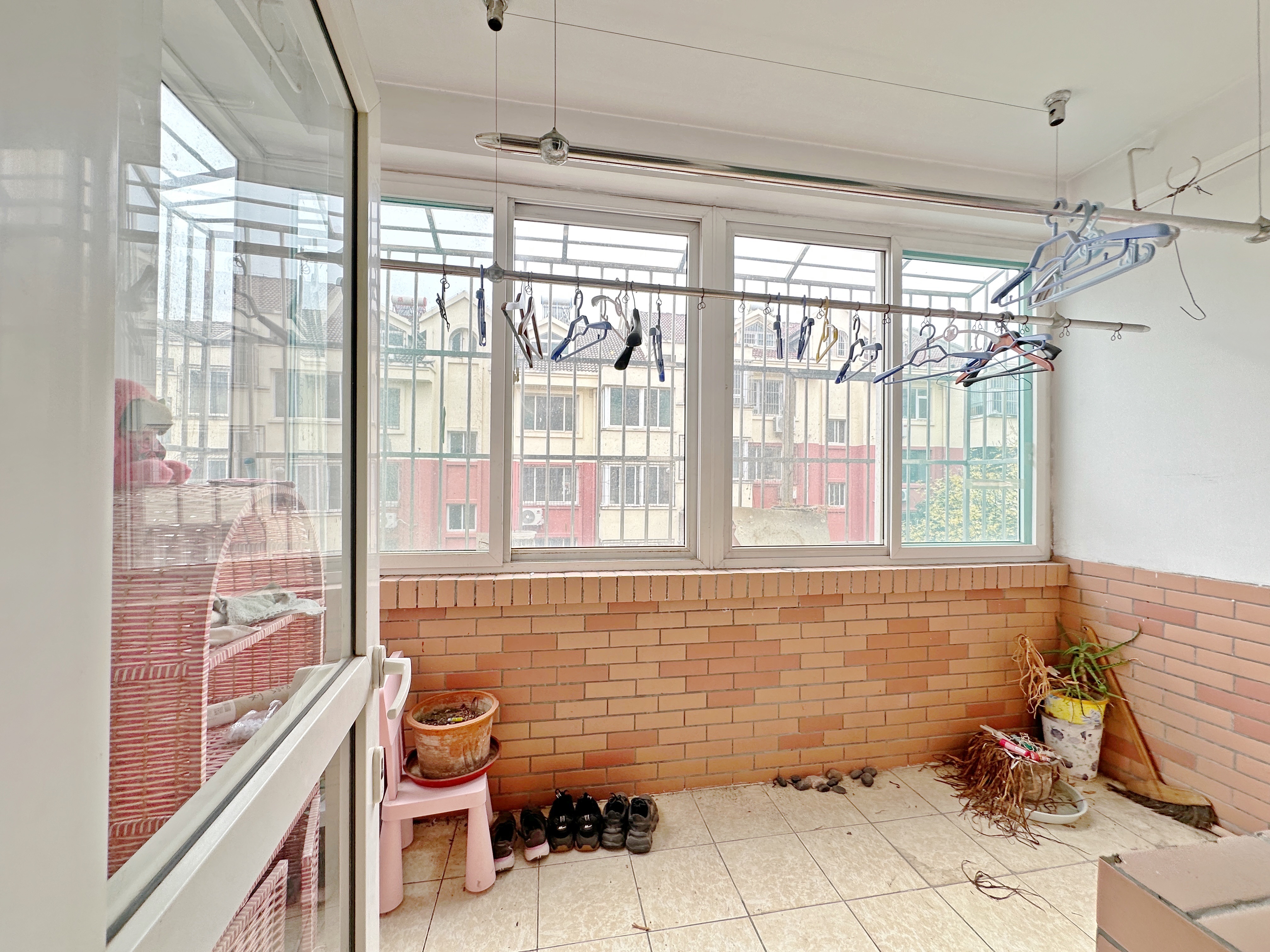 卧龙花园龙和苑