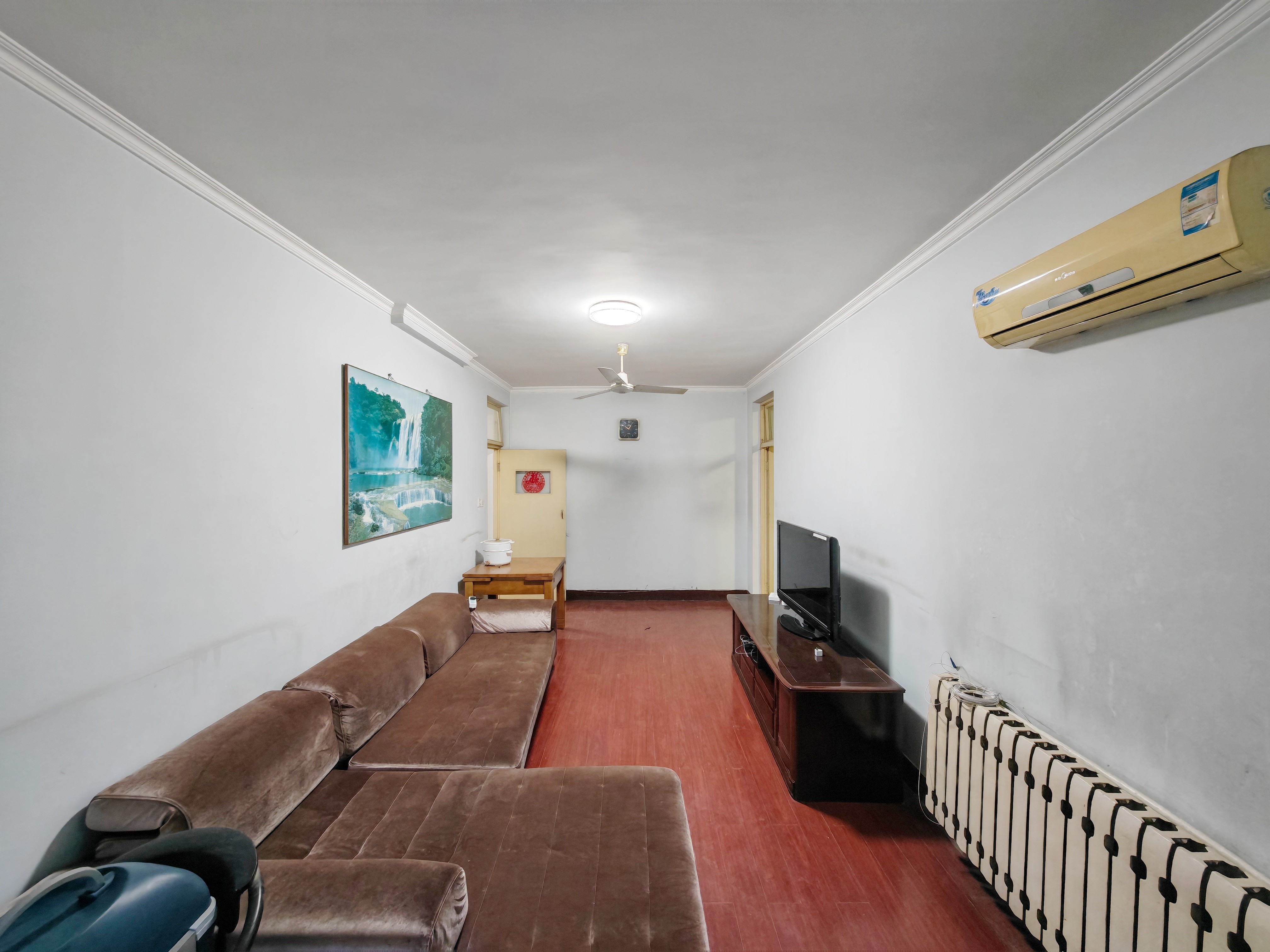  甸新东路单位宿舍 南北