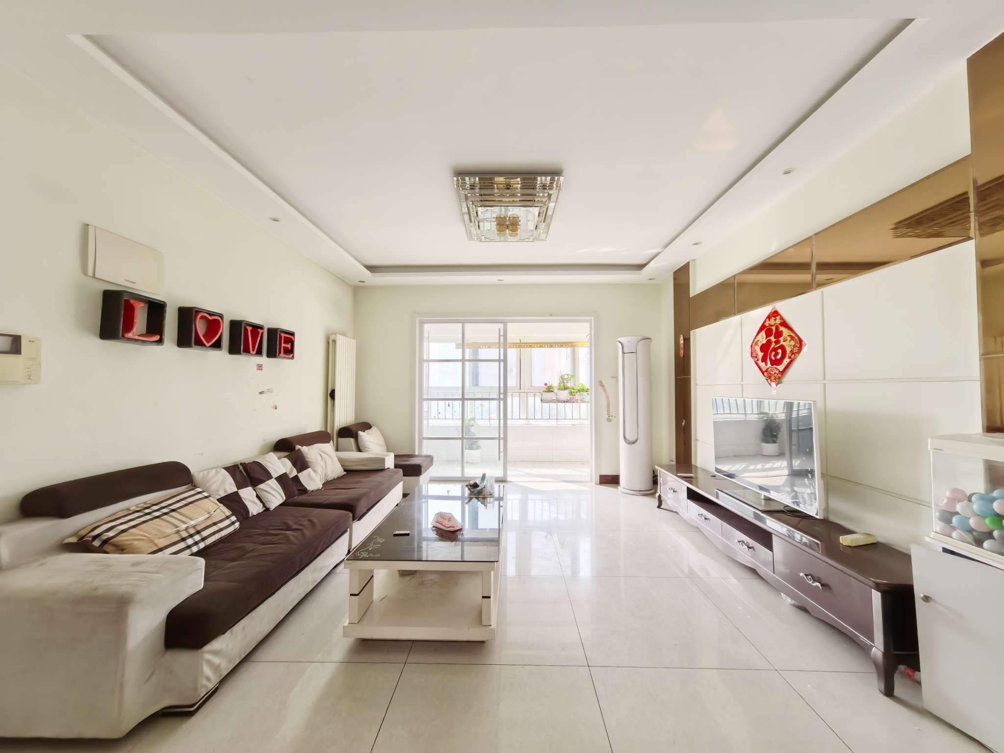  重汽翡翠东郡 南北