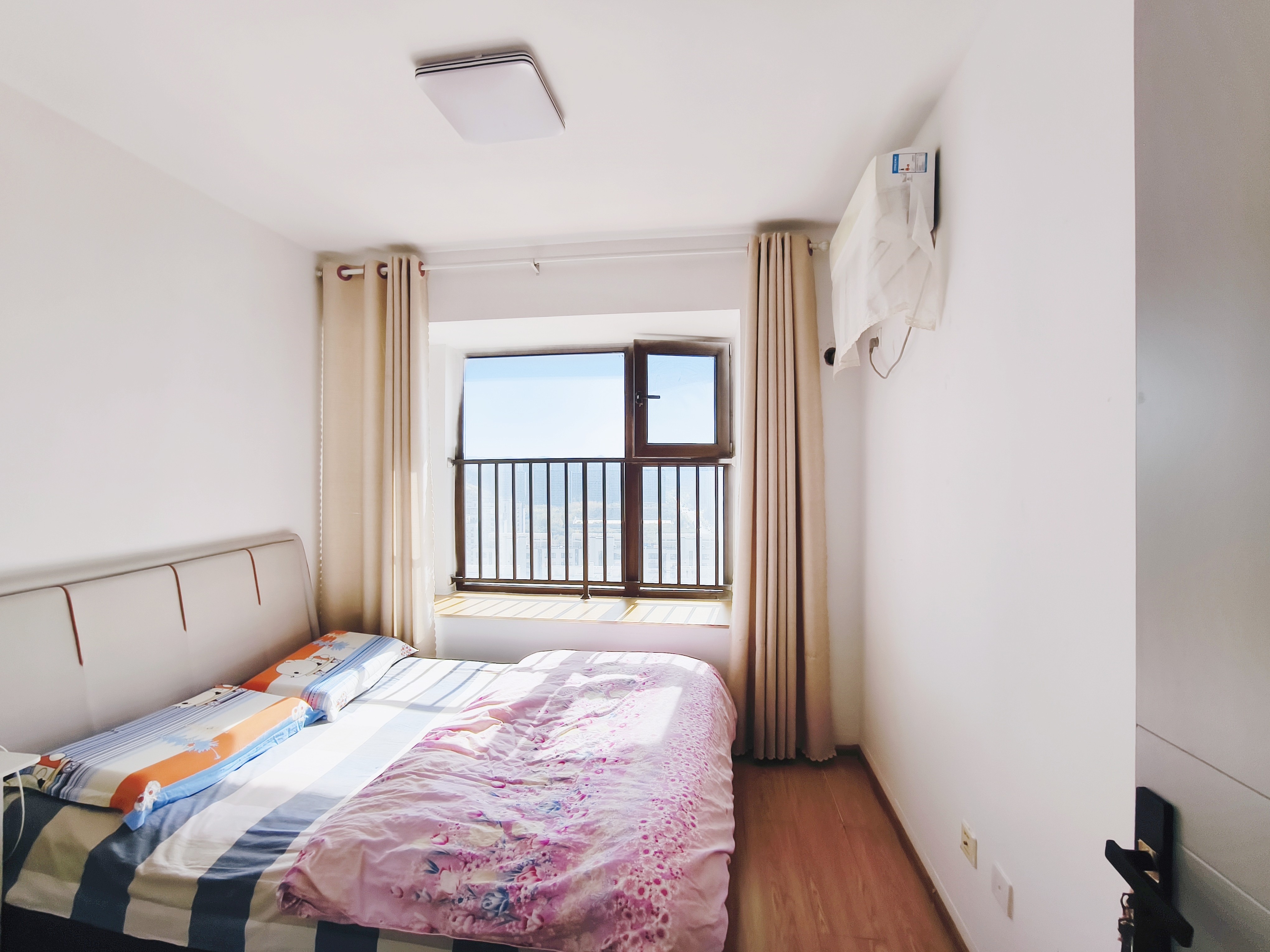 旭辉银盛泰星瀚城