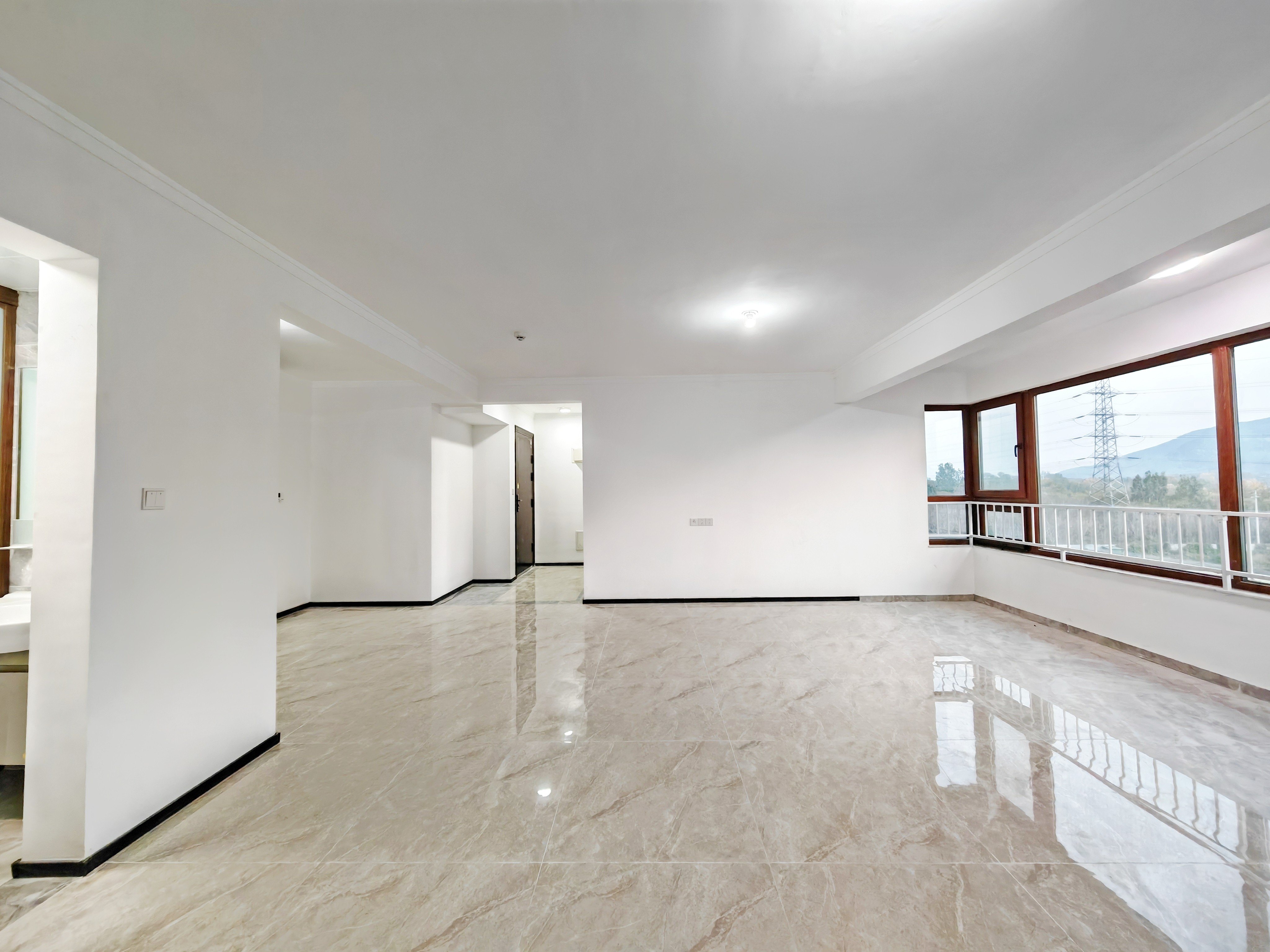  碧桂园山湖城 南北