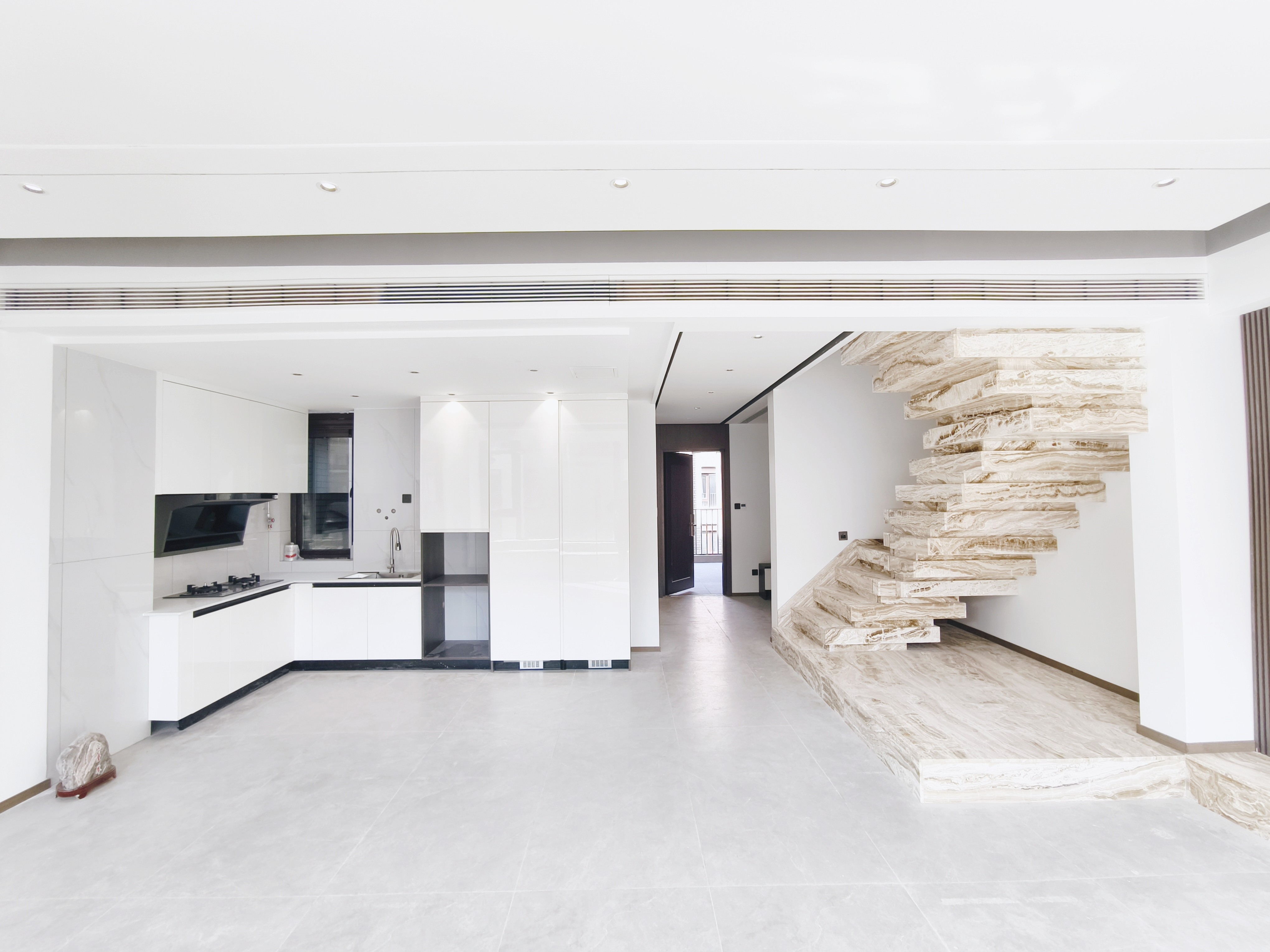  万科翡翠山语 南北