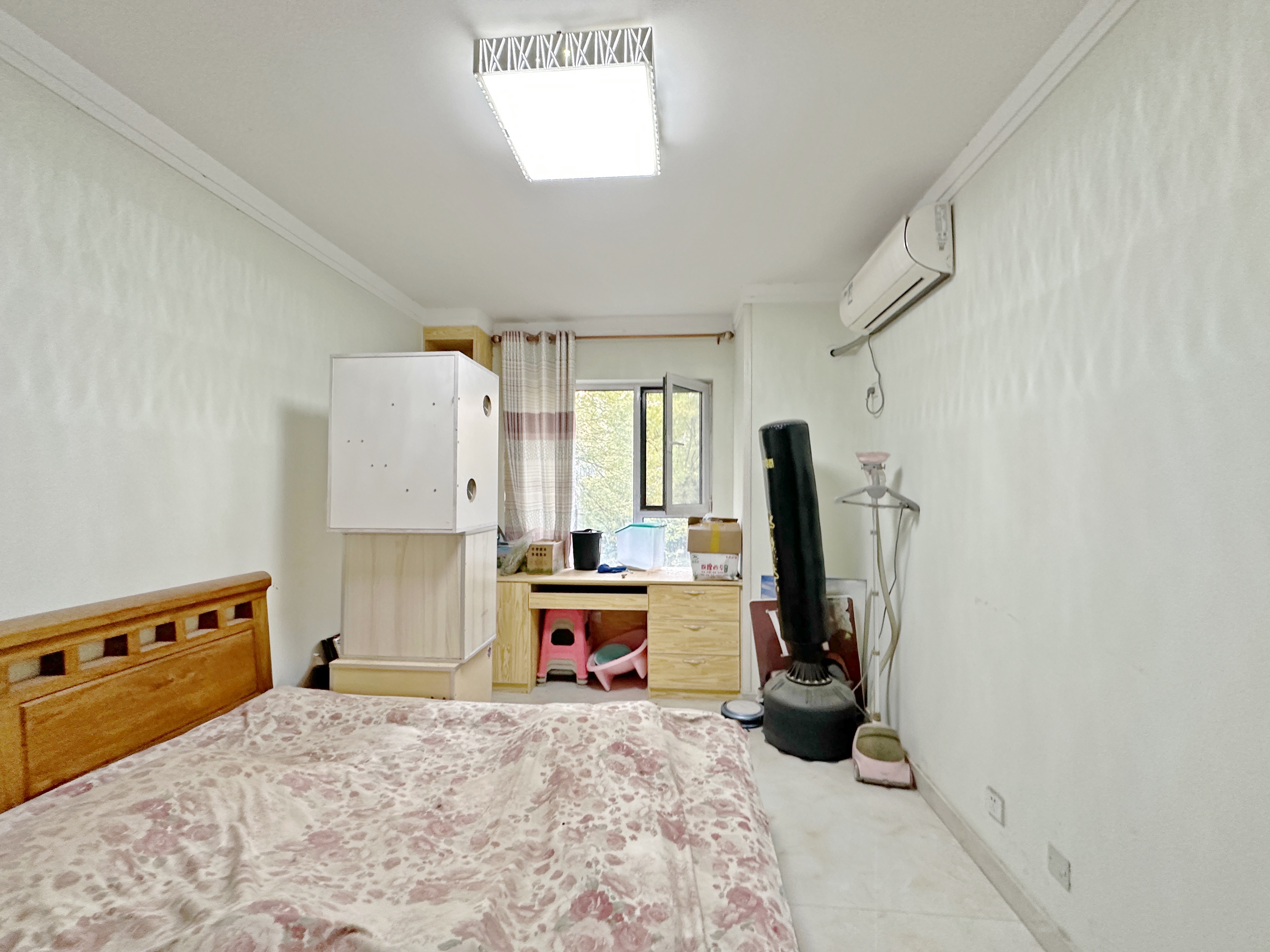 绿地新里卢浮公馆