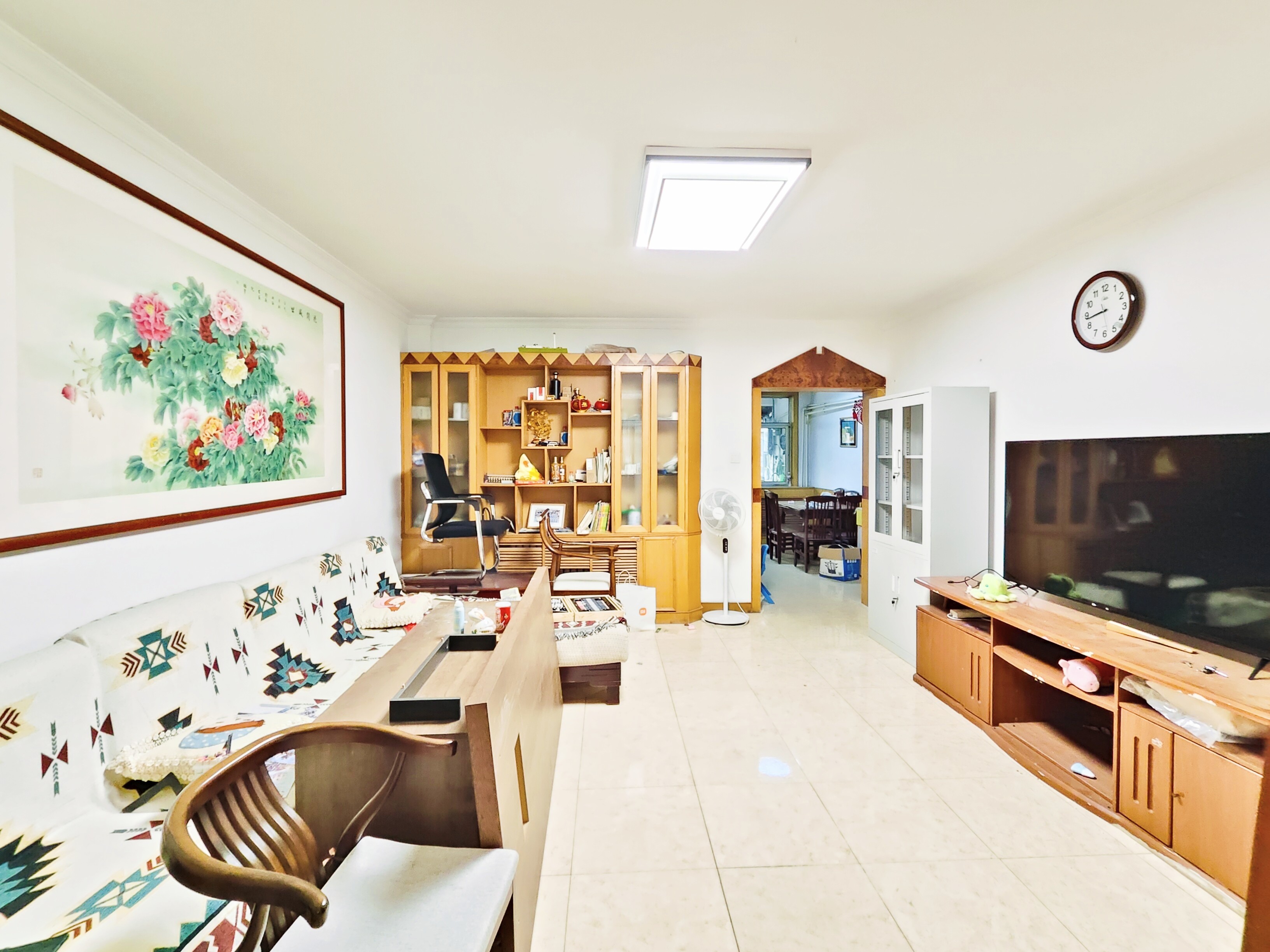 洪家楼西路82号