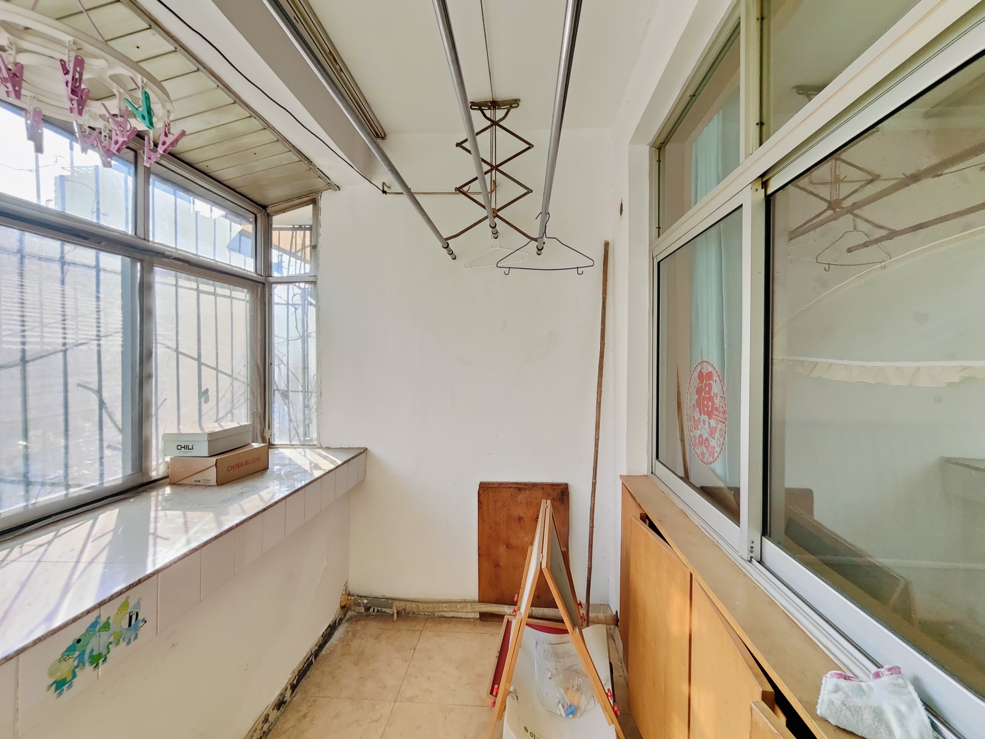 洪家楼西路82号