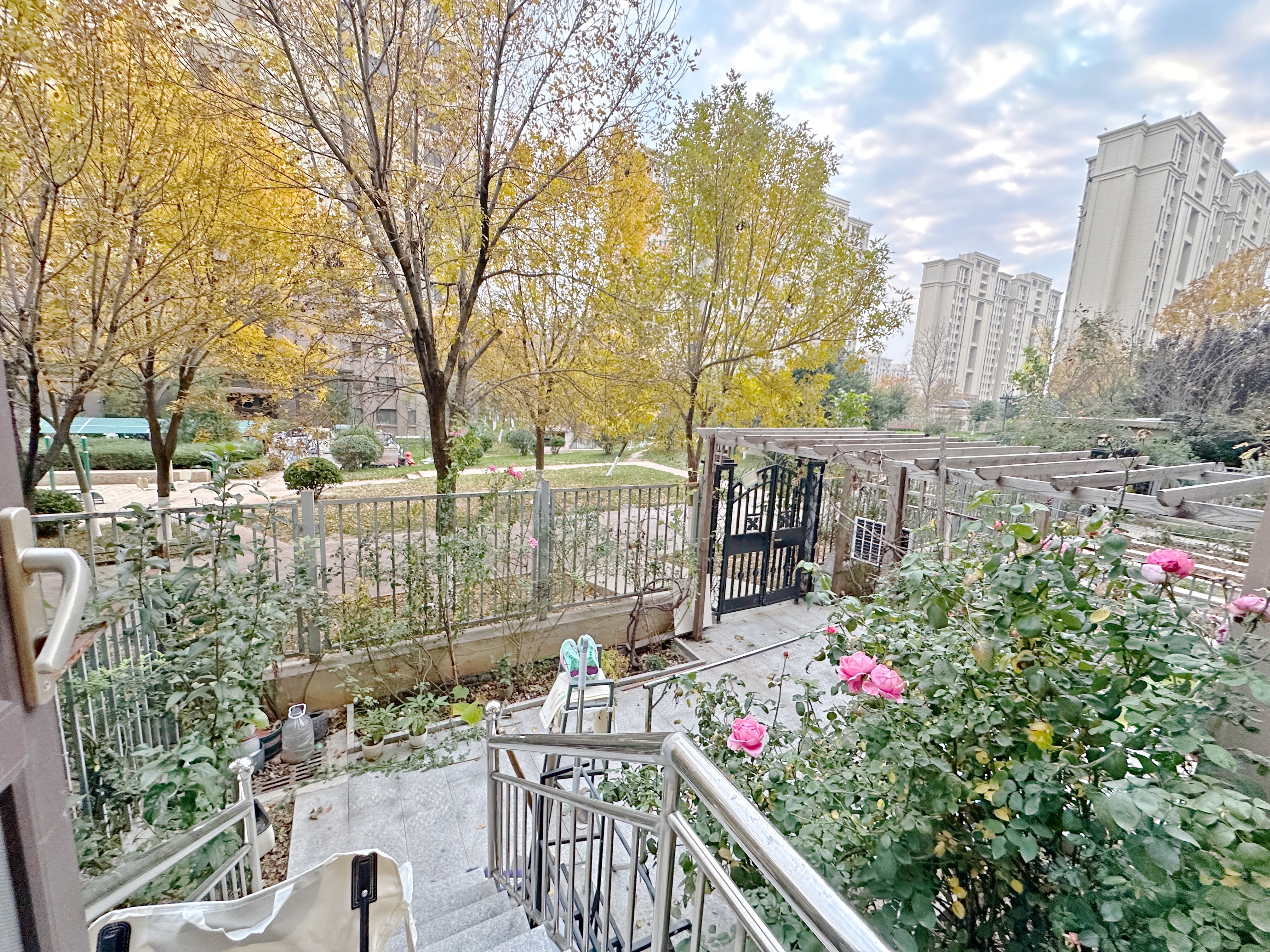 中海国际社区（御峰官邸B4）