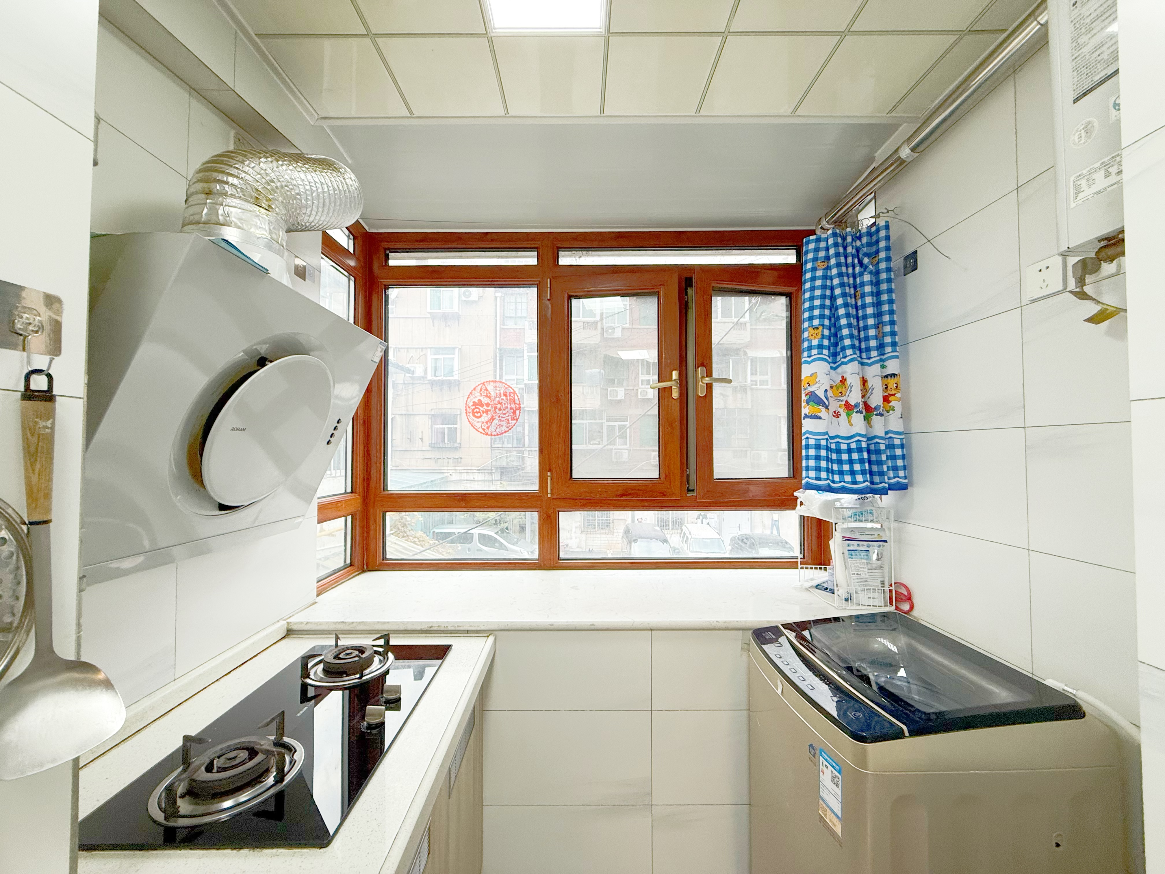 三里庄东街98号