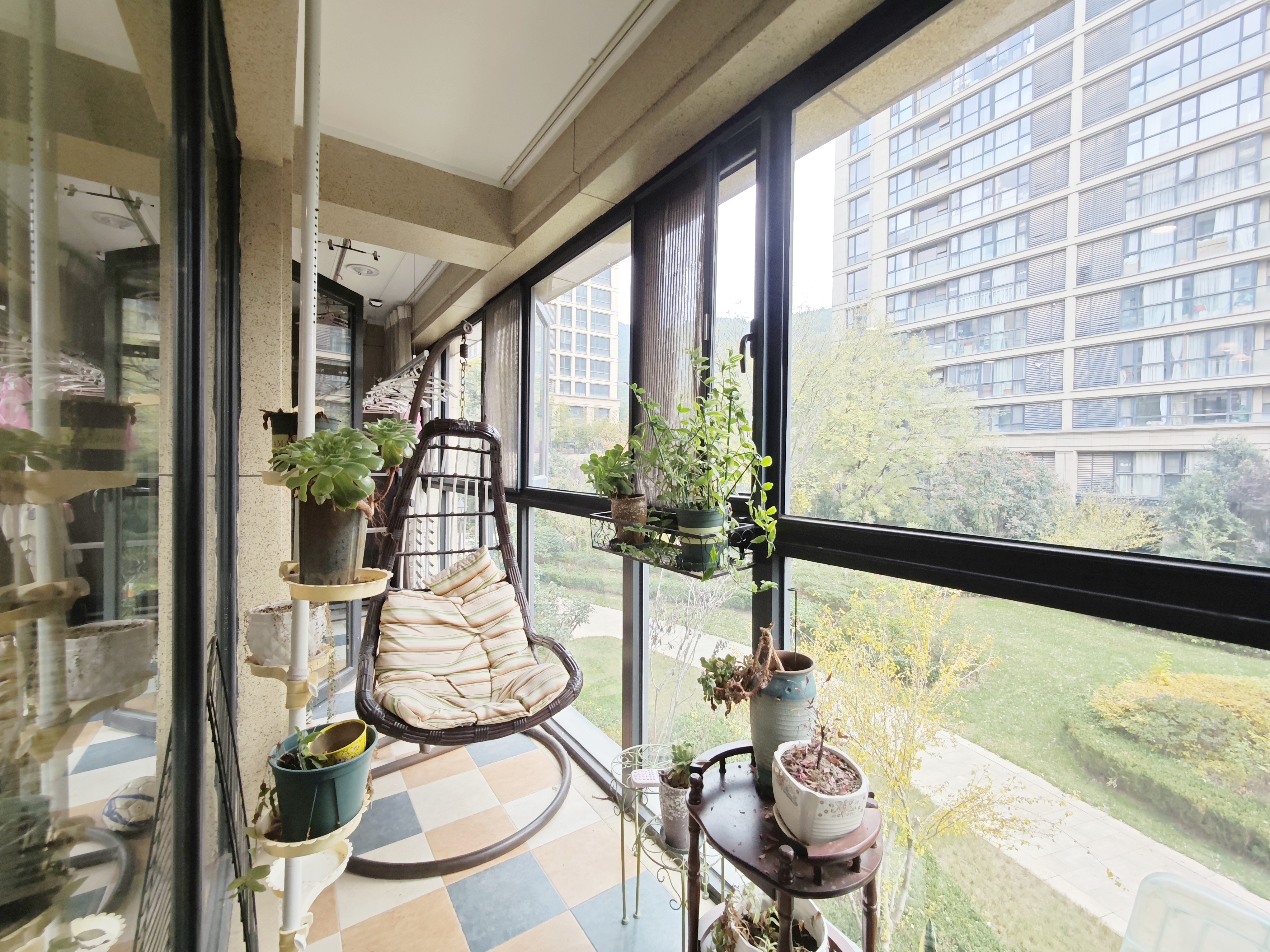 海尔绿城全运村锦兰园