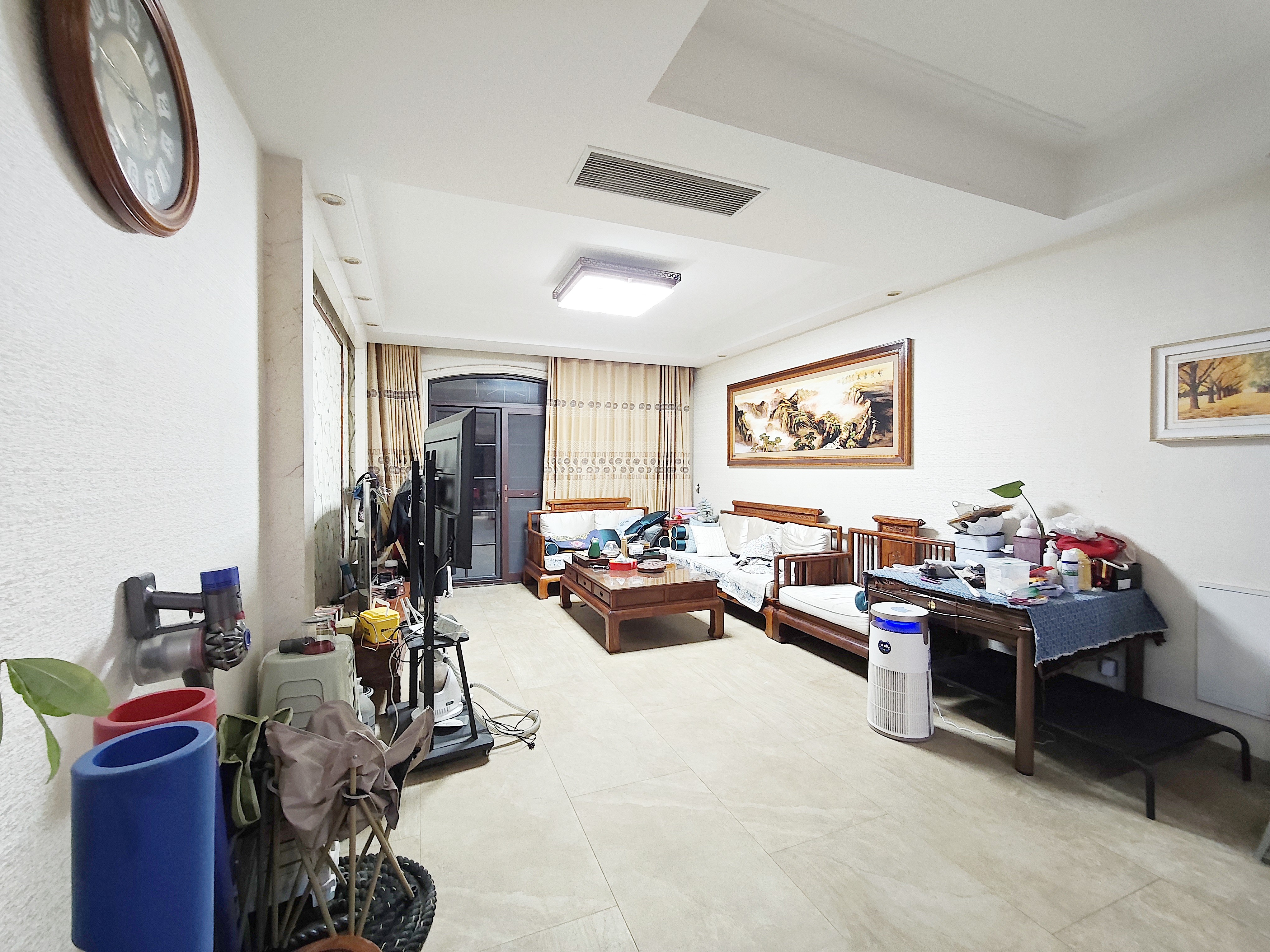  海尔绿城玫瑰园 南北