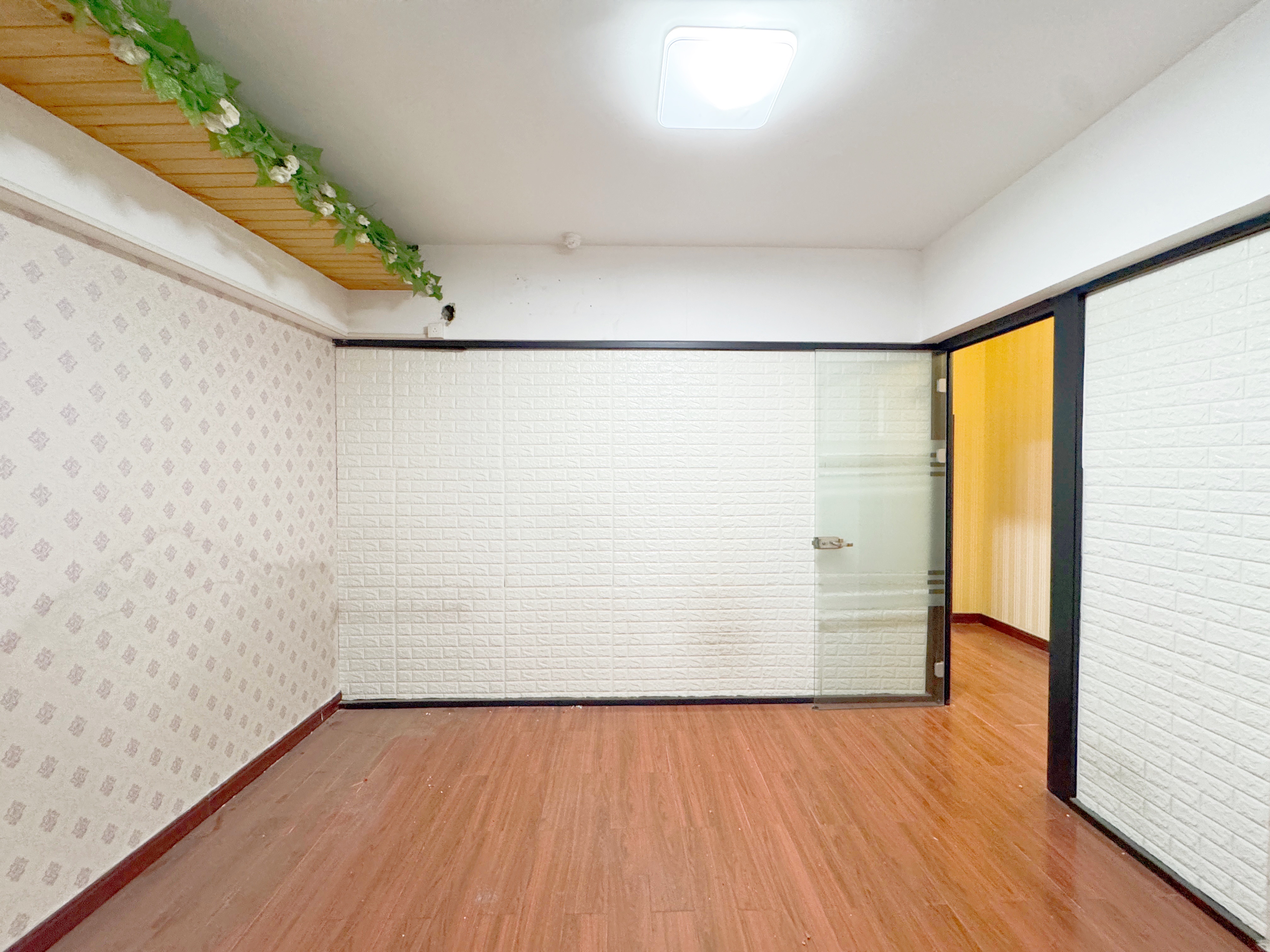  南益名泉春晓公寓 南