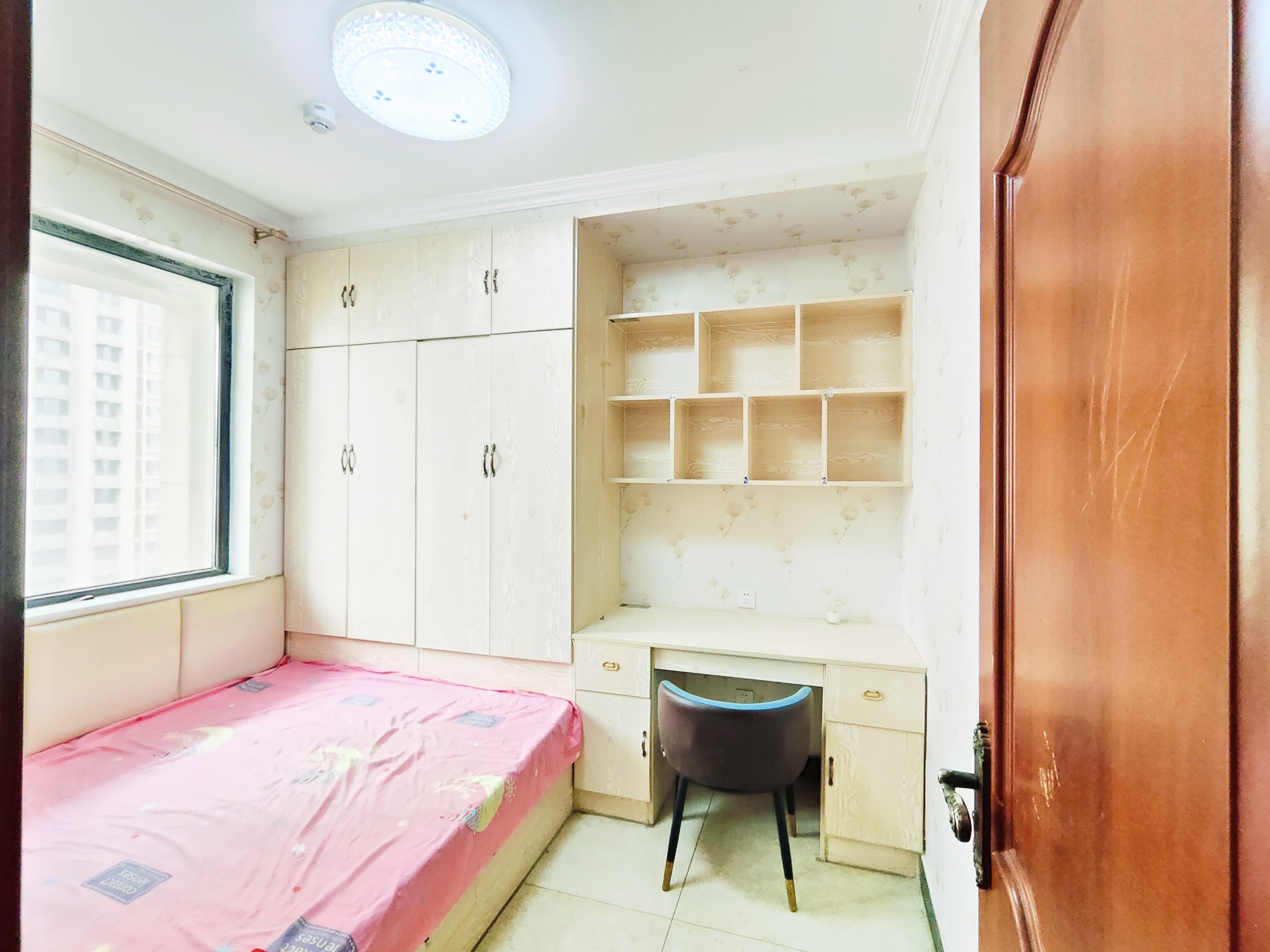 海尔云世界滟澜公馆花园