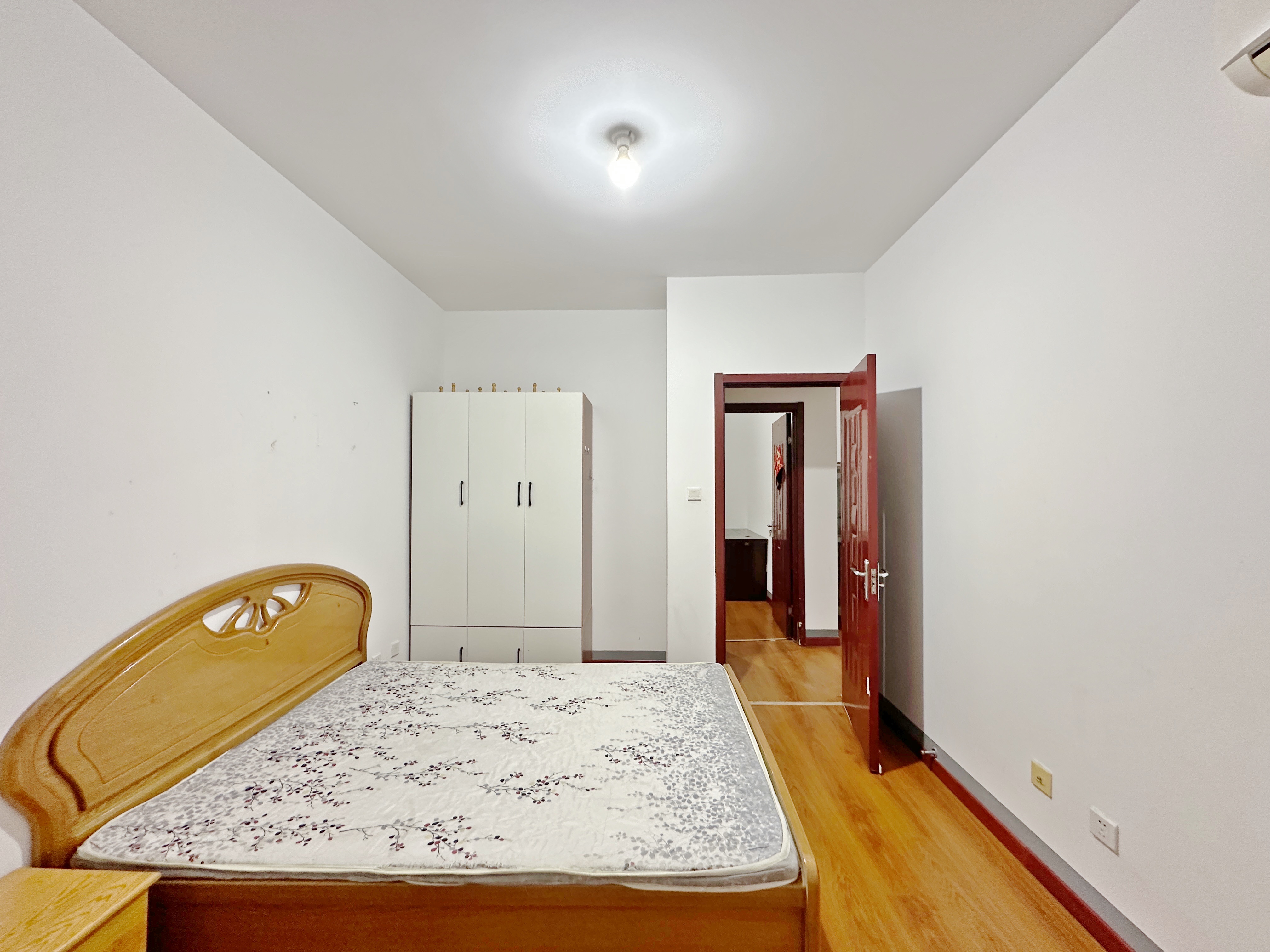 绿地新里卢浮公馆