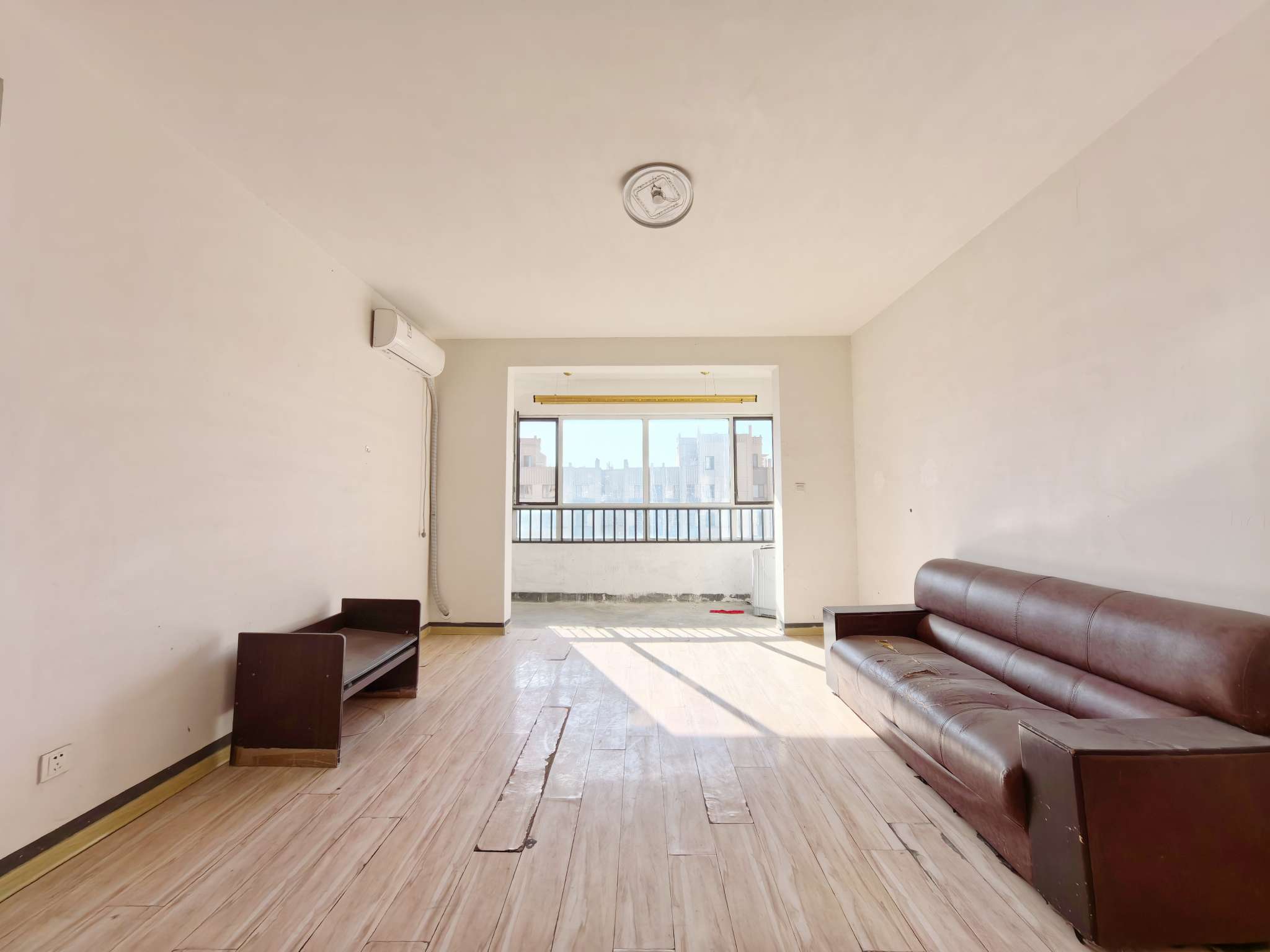  中国铁建明山秀水 南