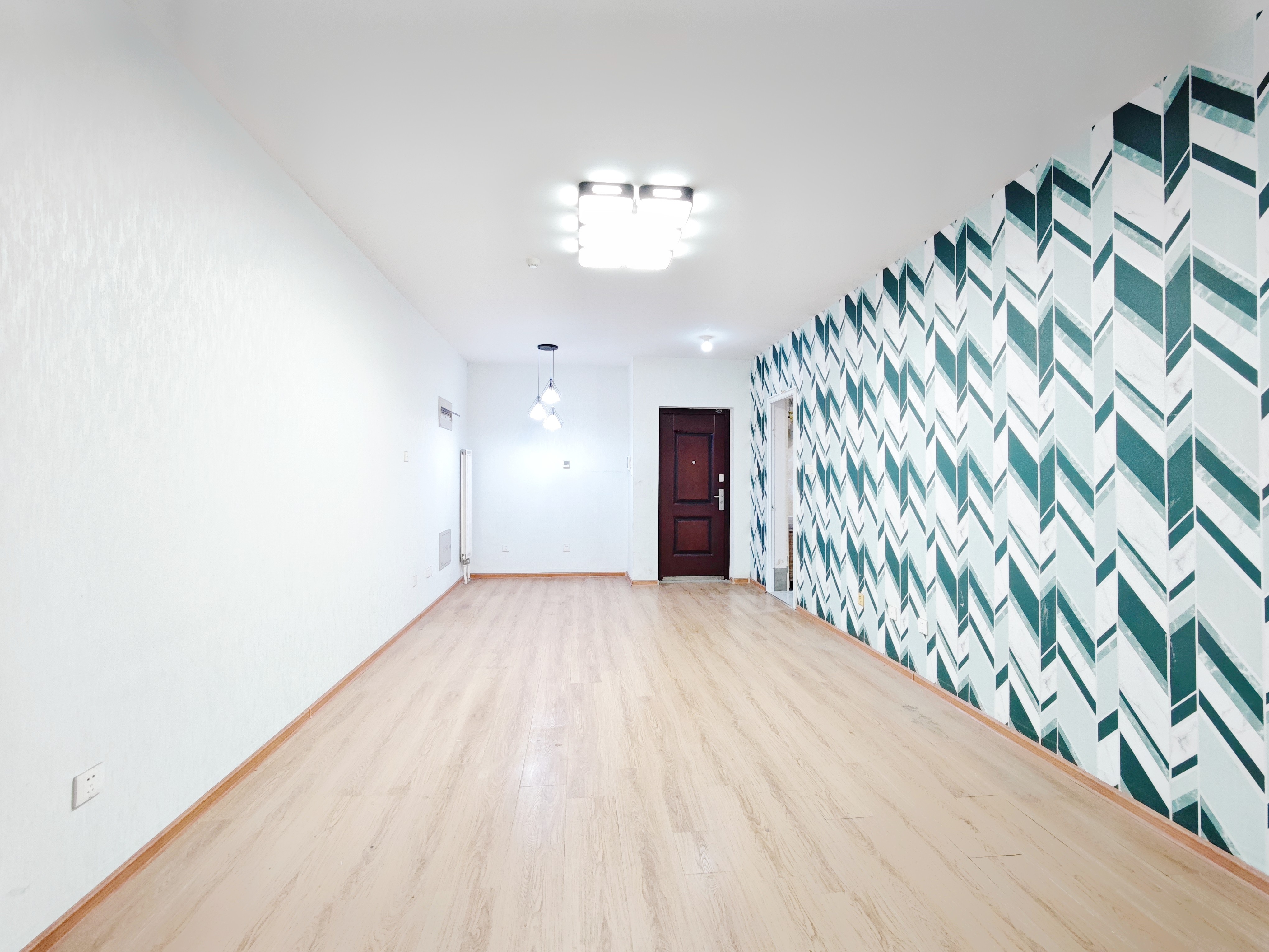  绿地新里香榭丽公馆 南北