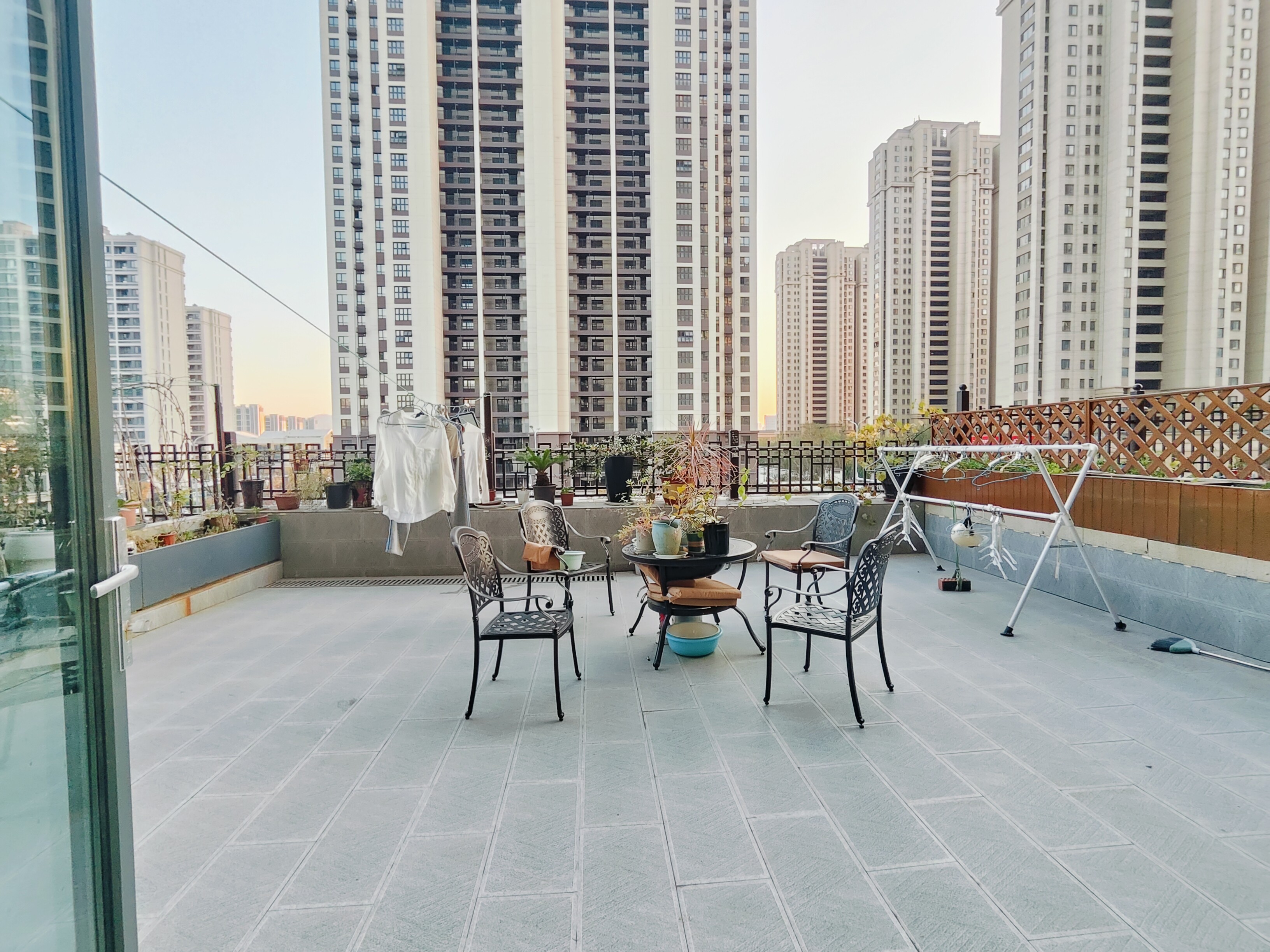 海尔云世界滟澜公馆花园