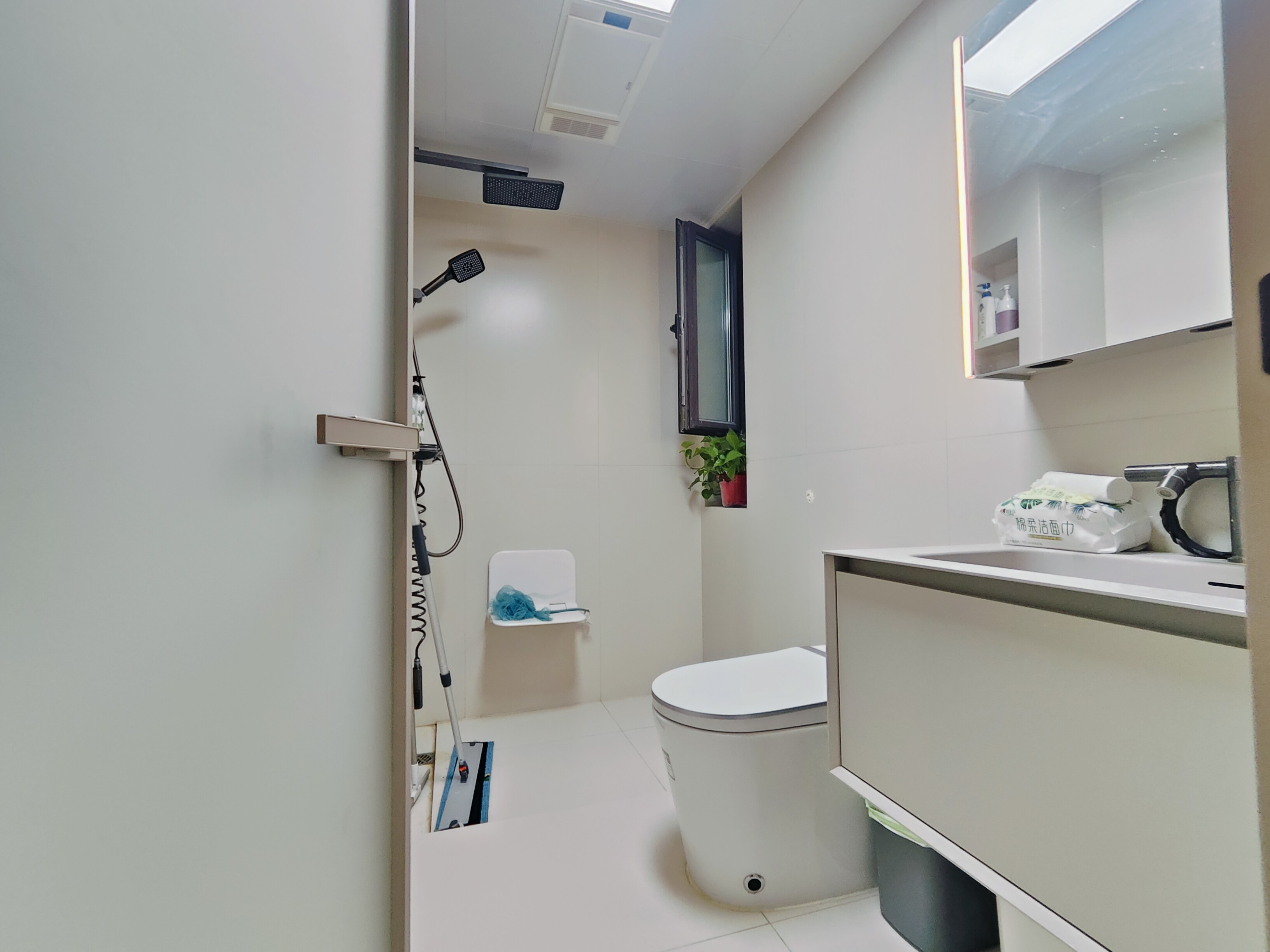 海尔云世界滟澜公馆花园