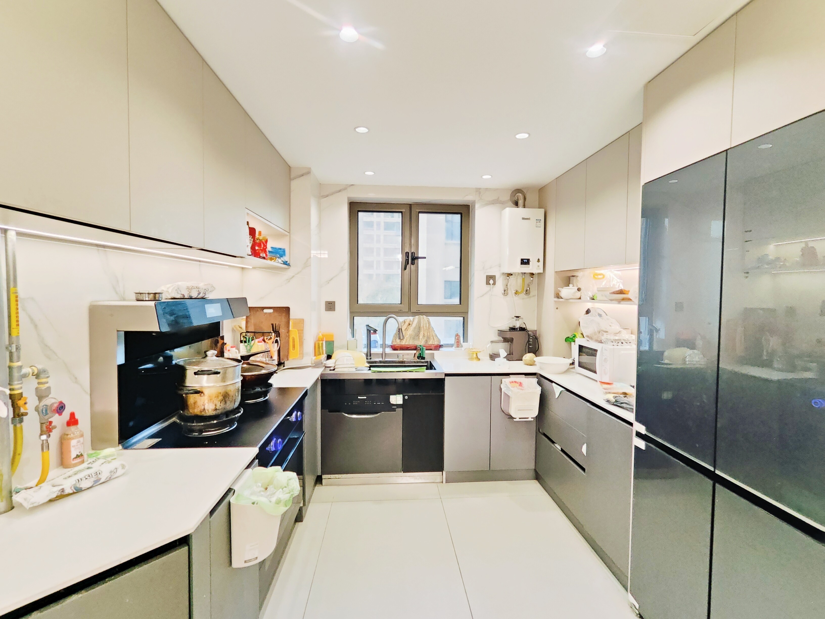 海尔云世界滟澜公馆花园