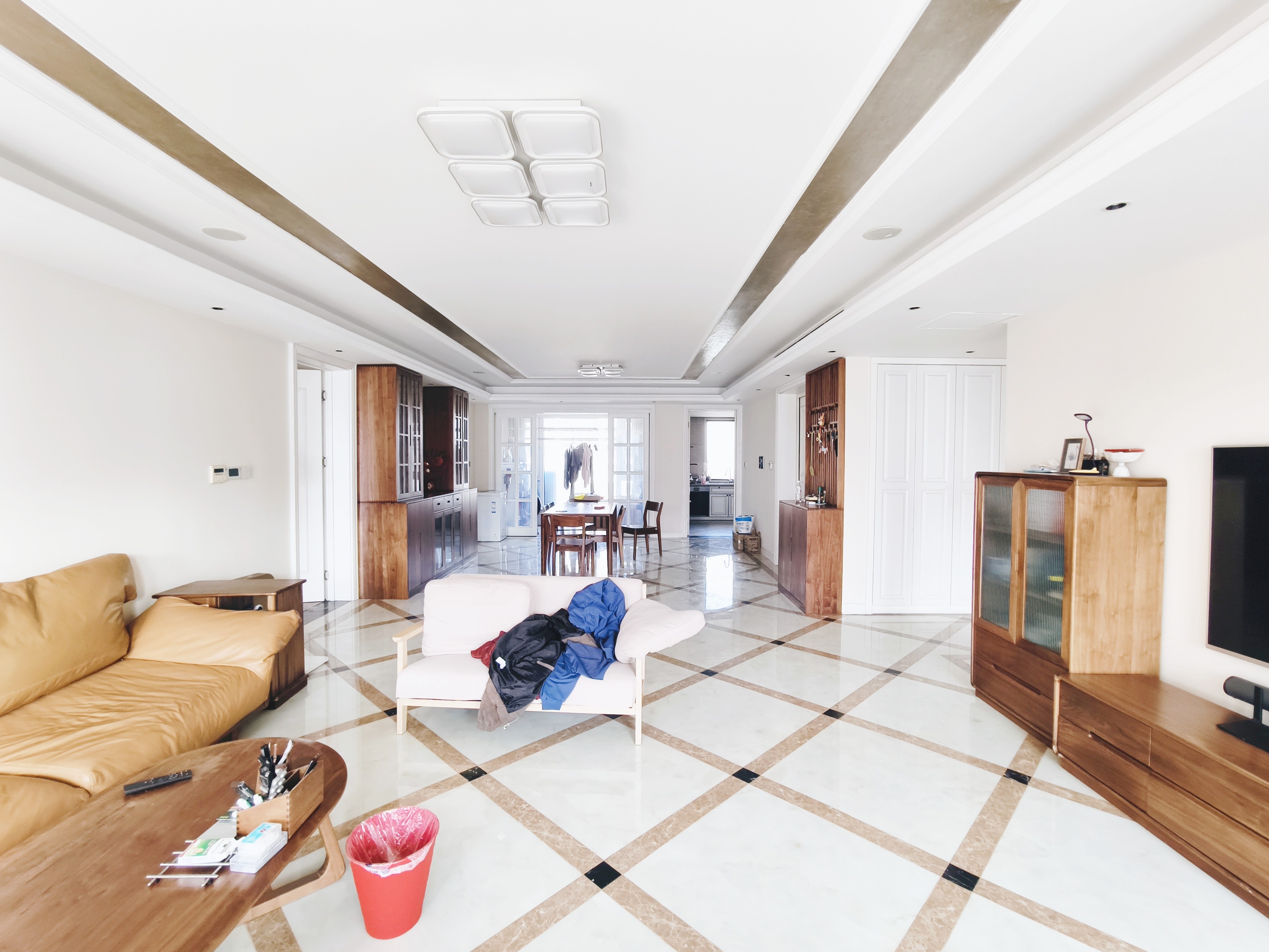  九英里颢苑 南北