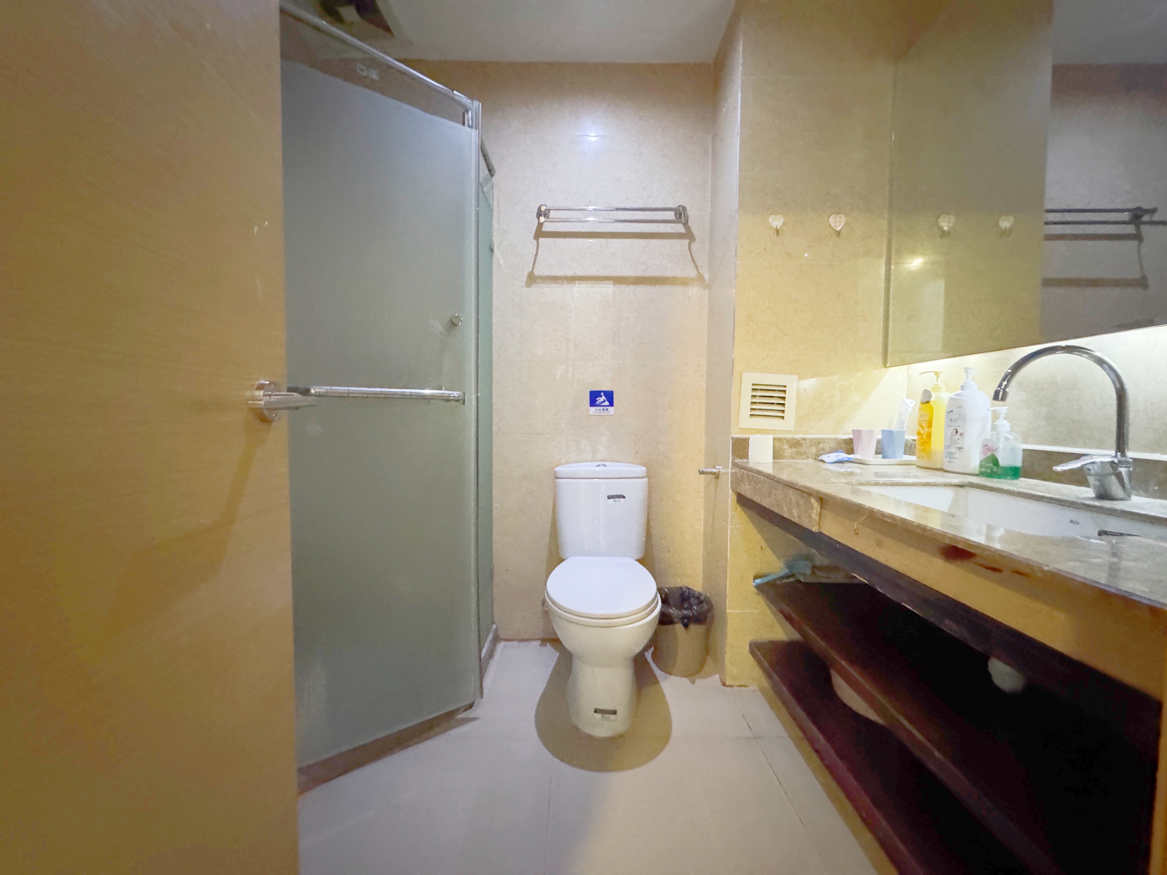 南益名泉春晓公寓