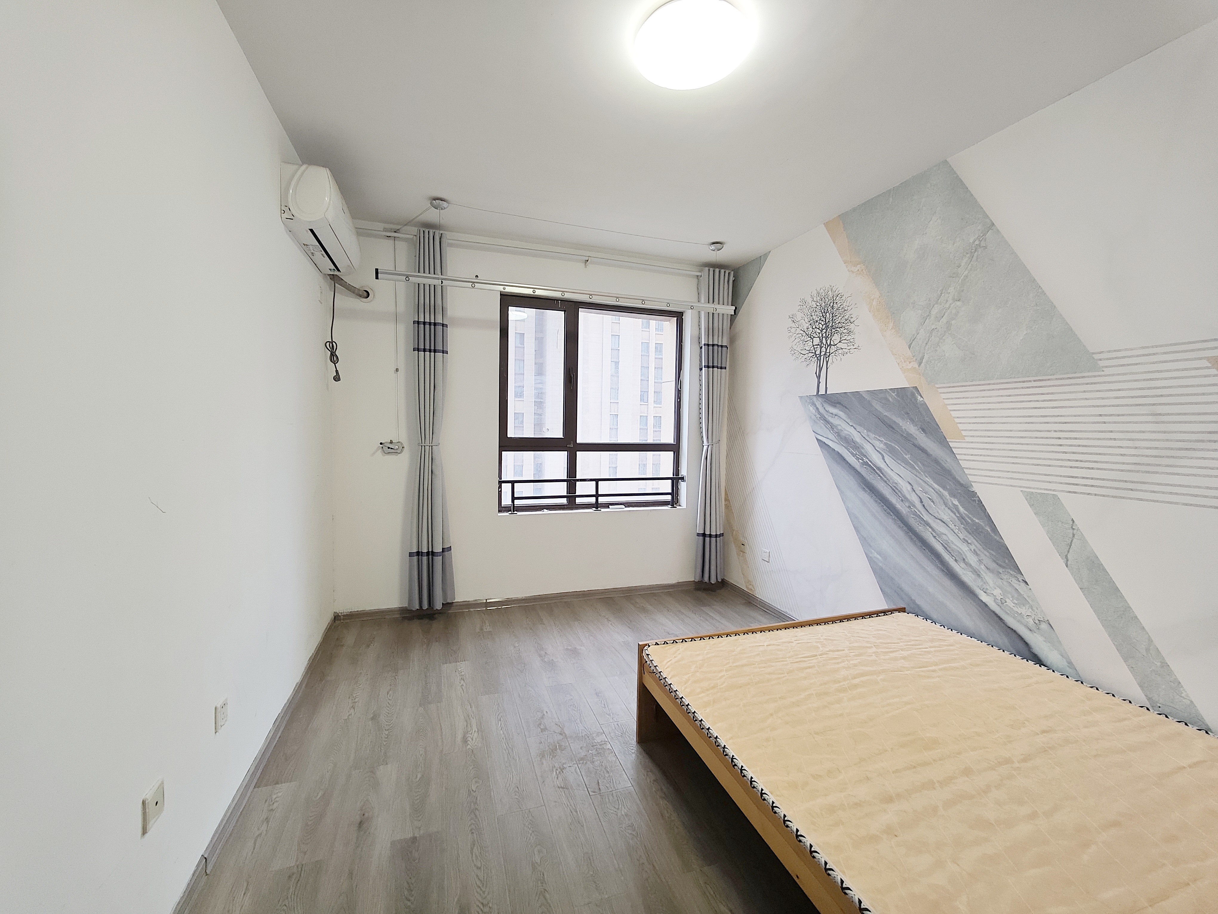 鲁邦奥林逸城东区