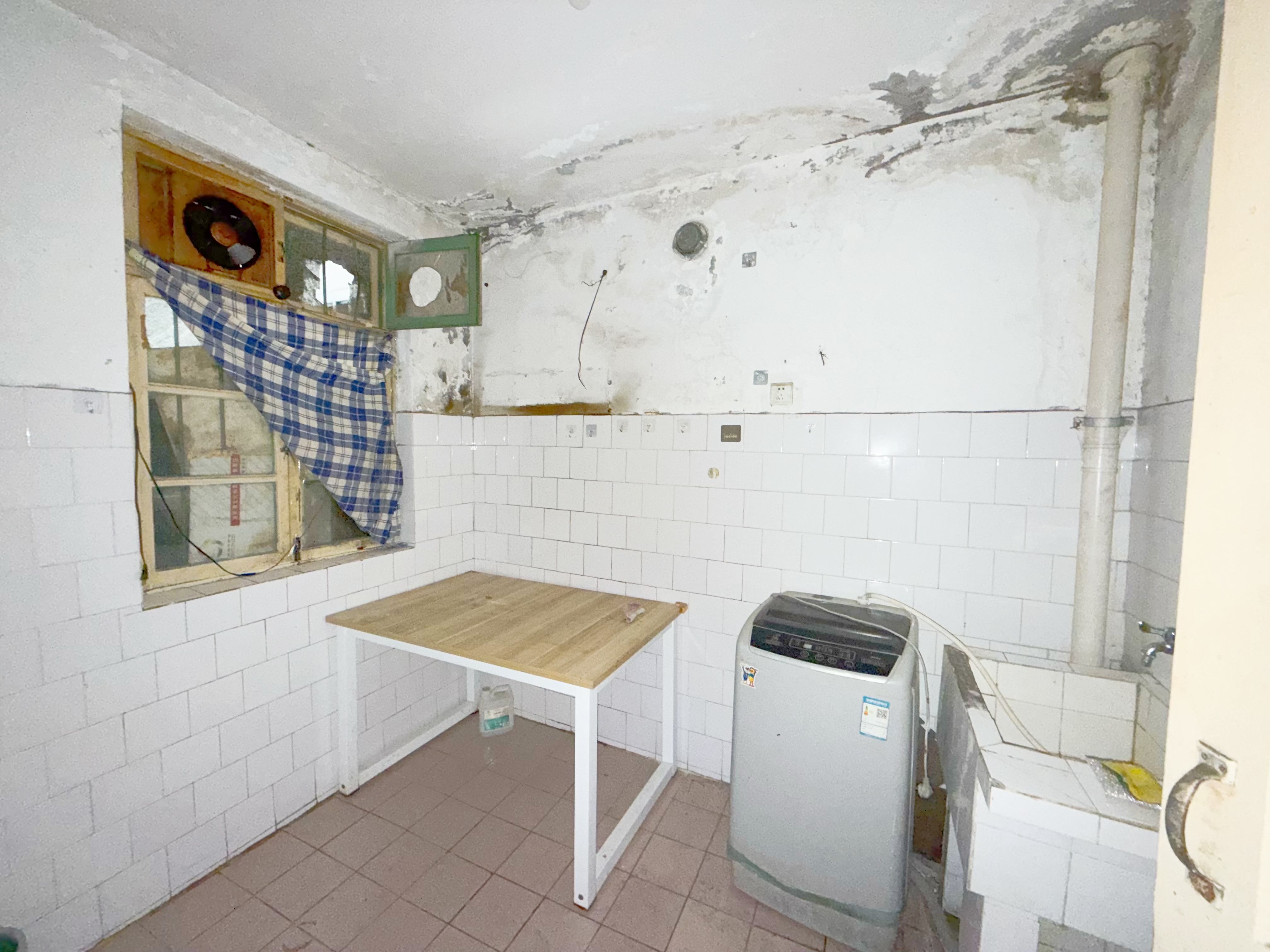 南券门巷小区(趵突泉南路16号)