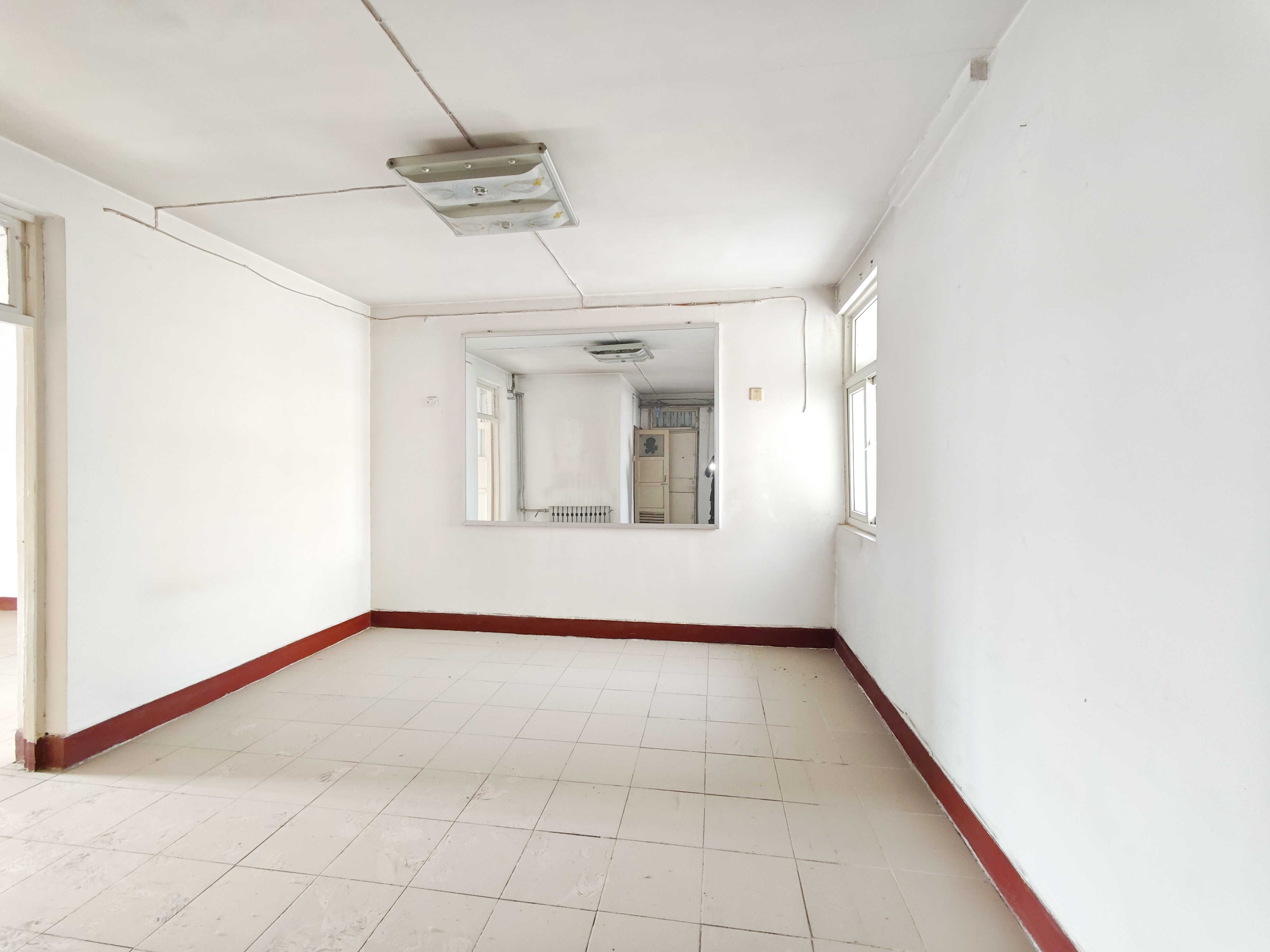  老屯铁路小区 南