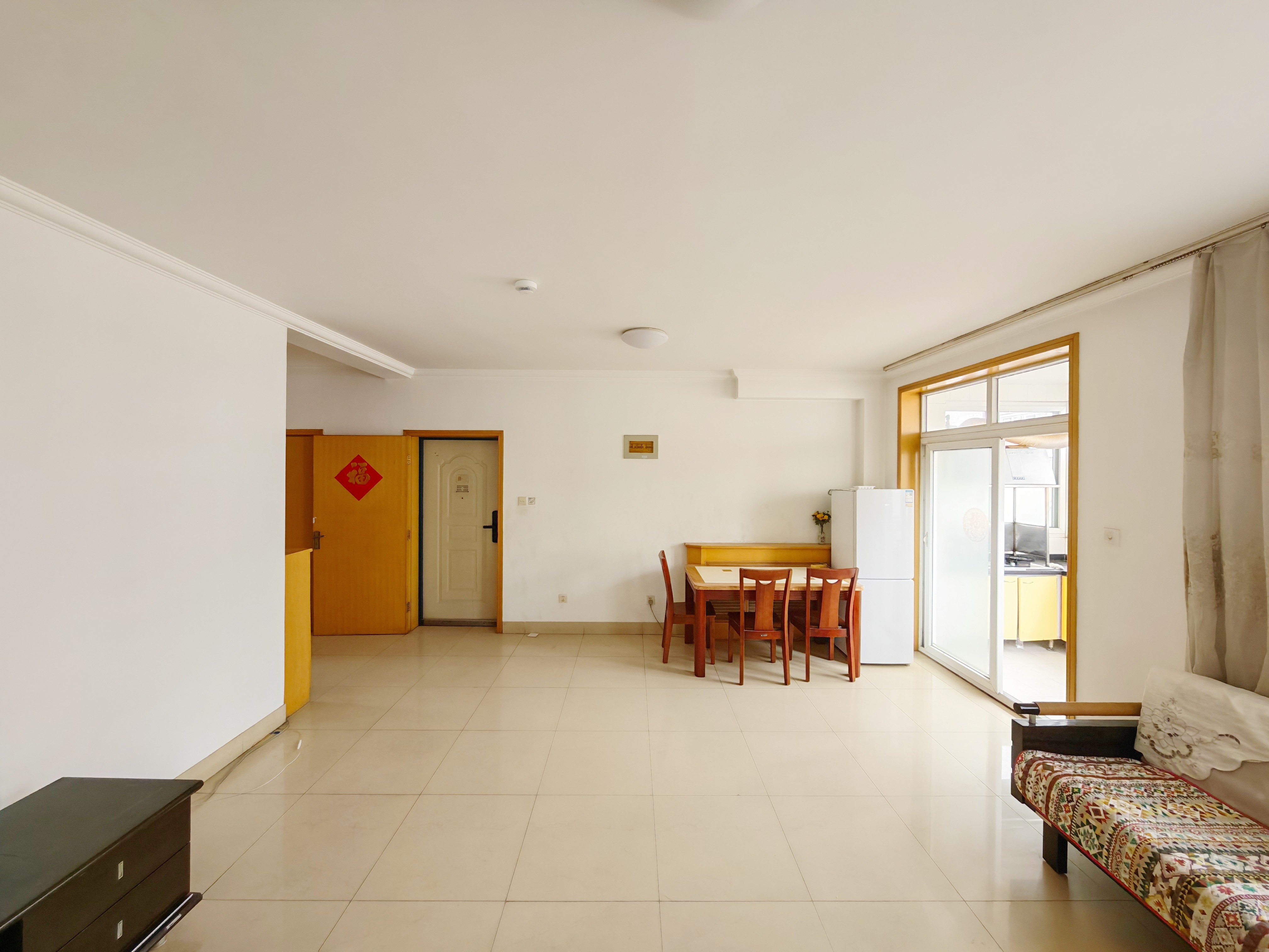  鸿苑雅士园 南北