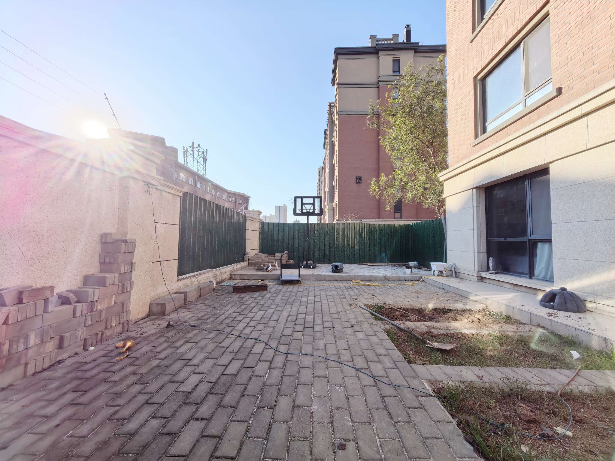 中康绿城百合花园