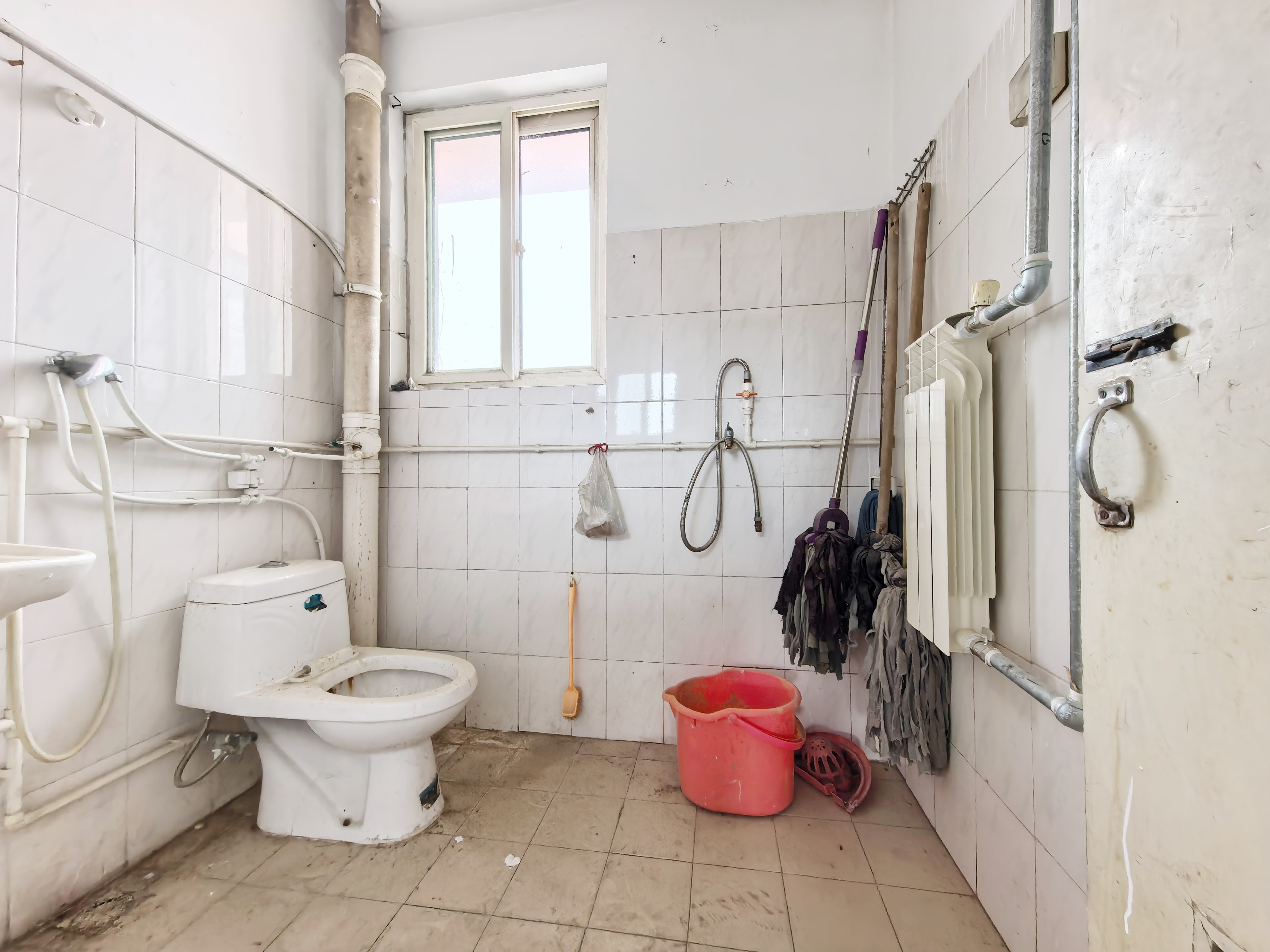 白马山铁路新村