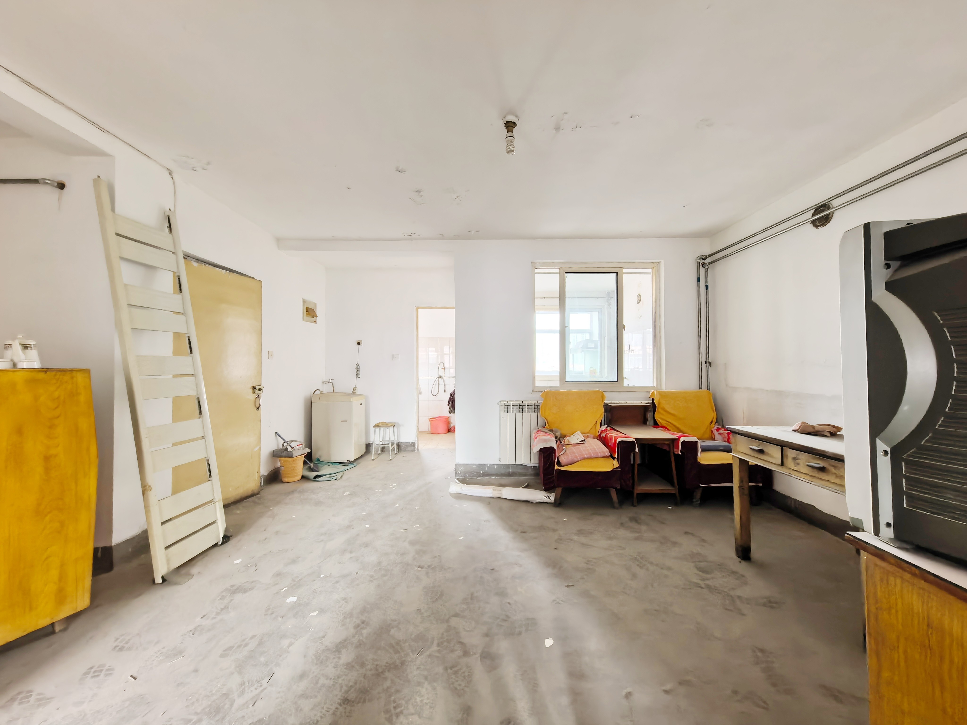 白马山铁路新村