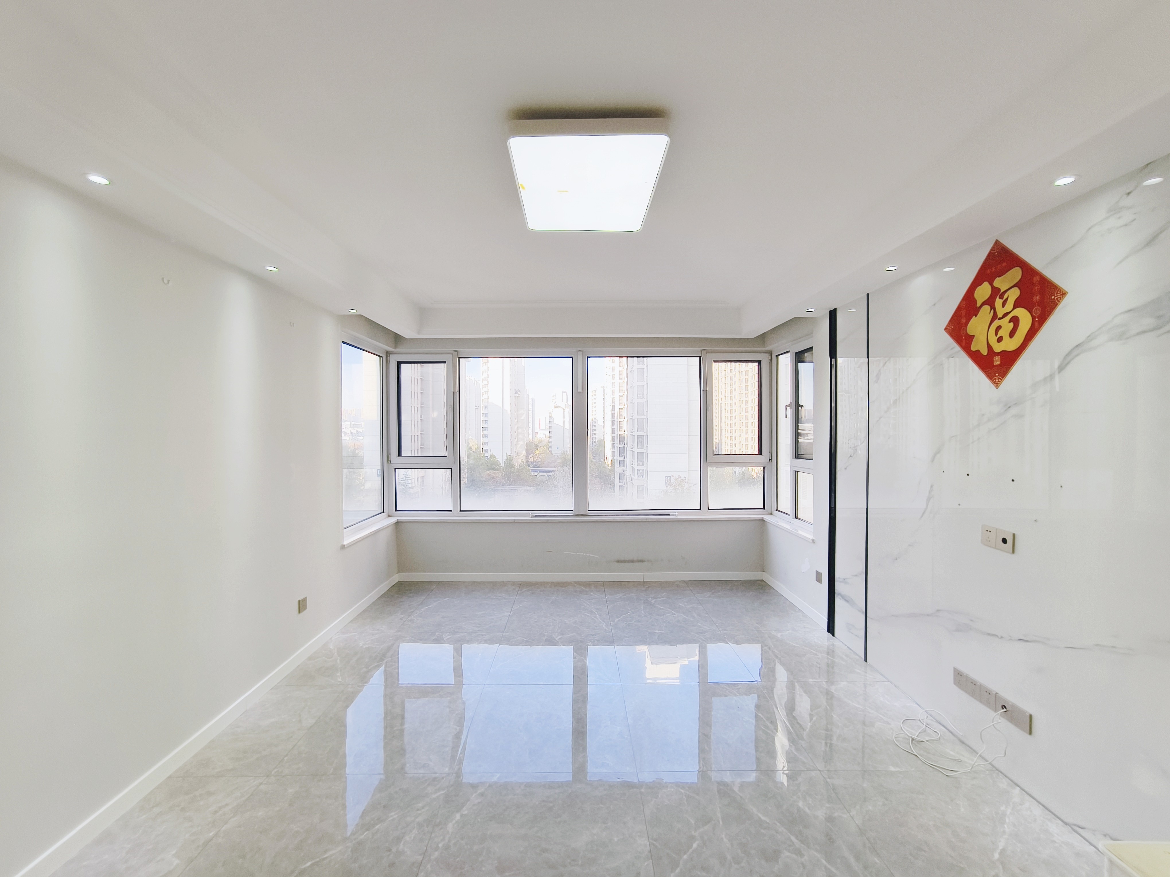  龙湖春江郦城 南