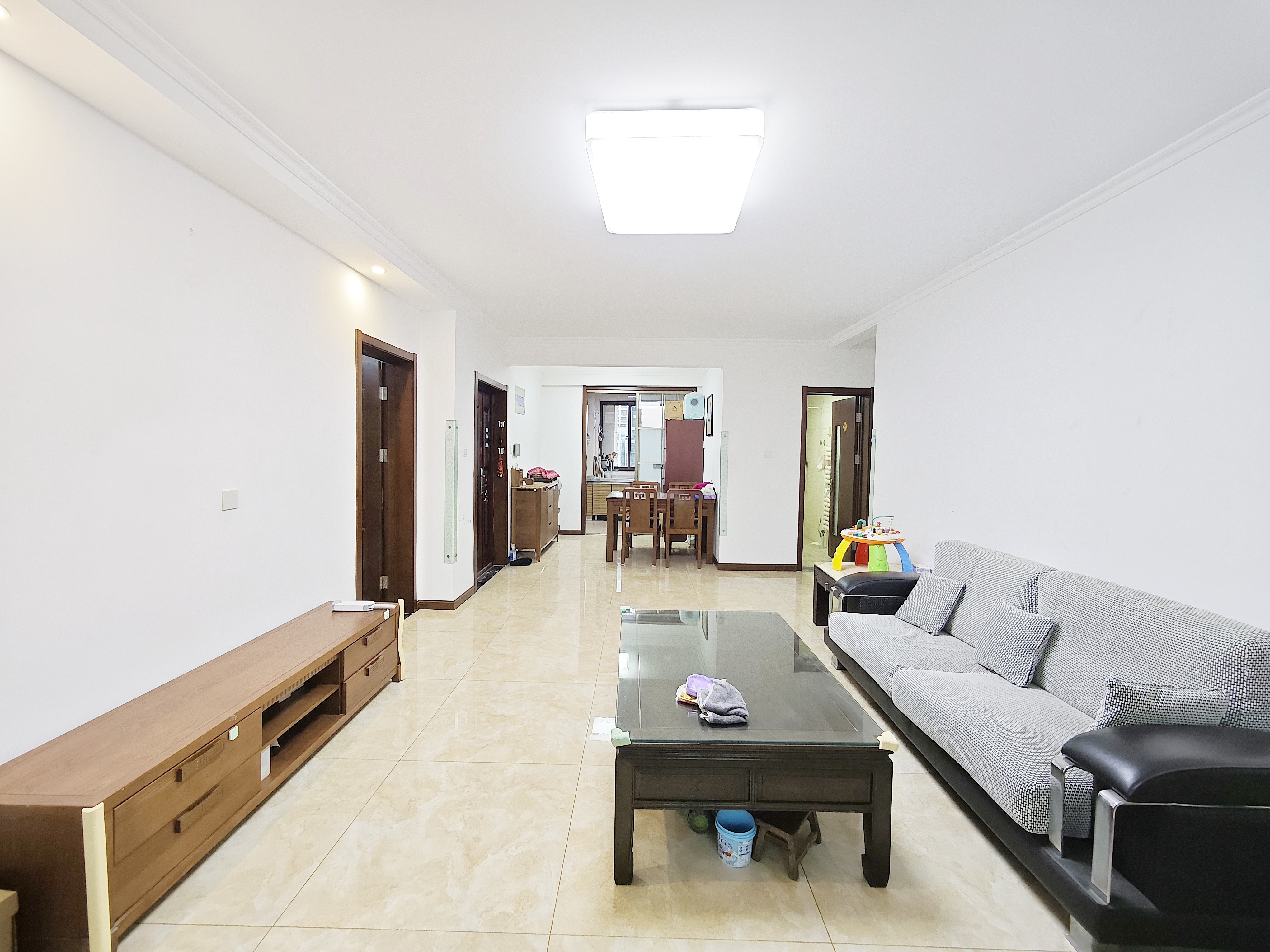 鲁邦奥林逸城西区