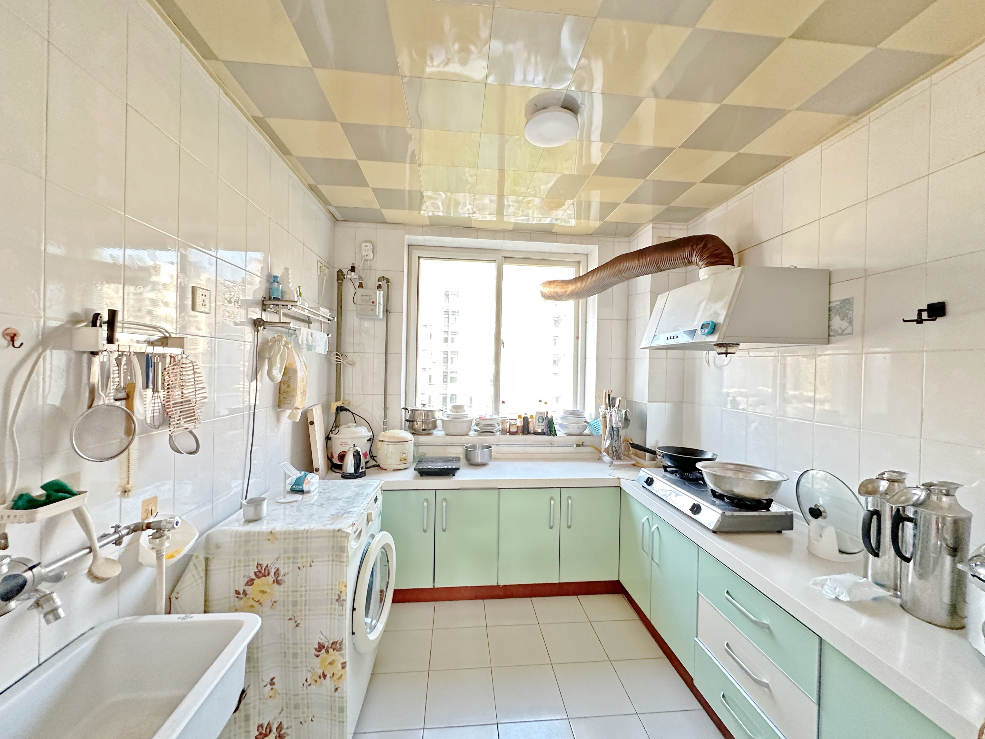 卧龙花园龙盛苑