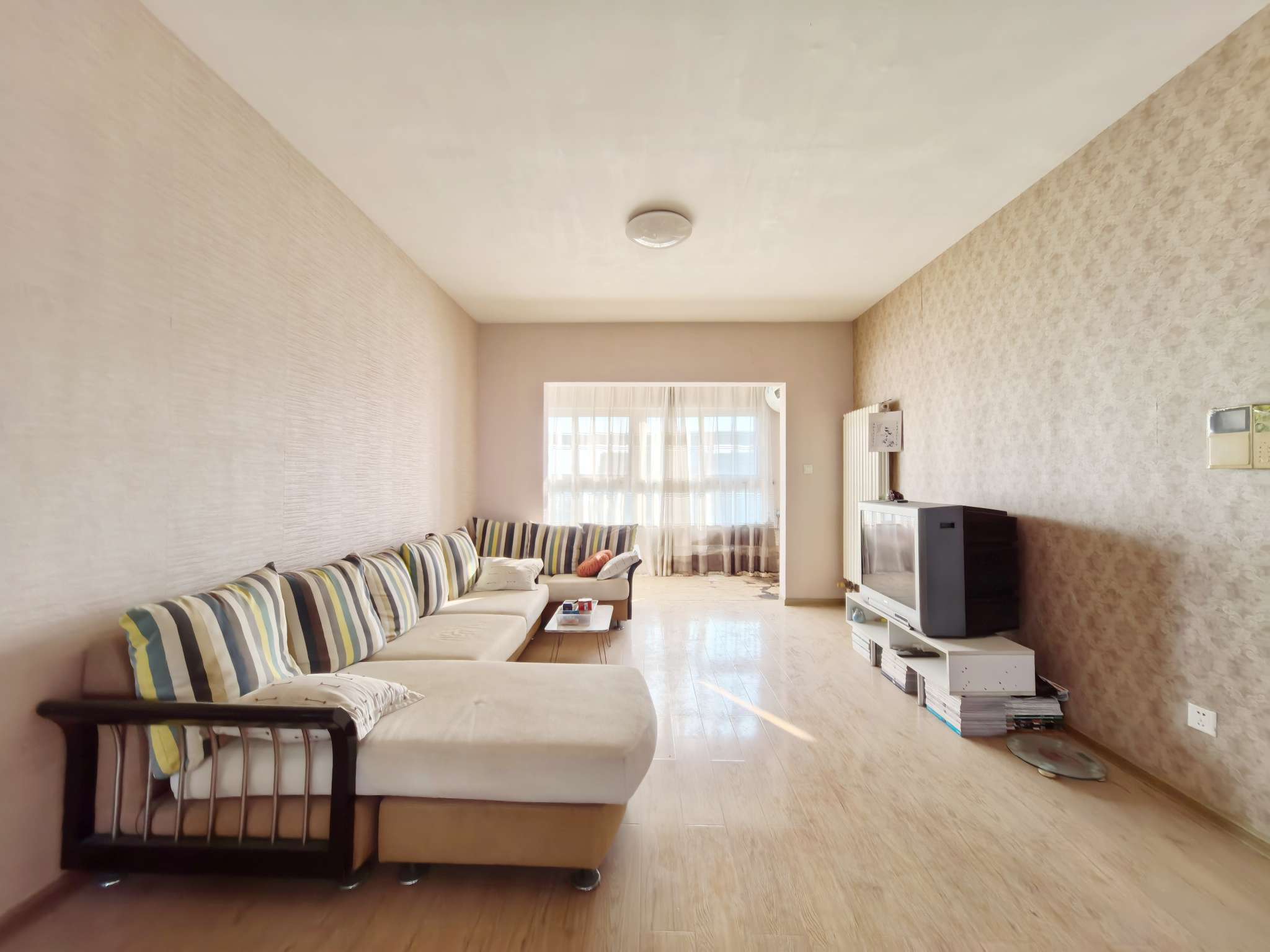  重汽翡翠东郡 南北