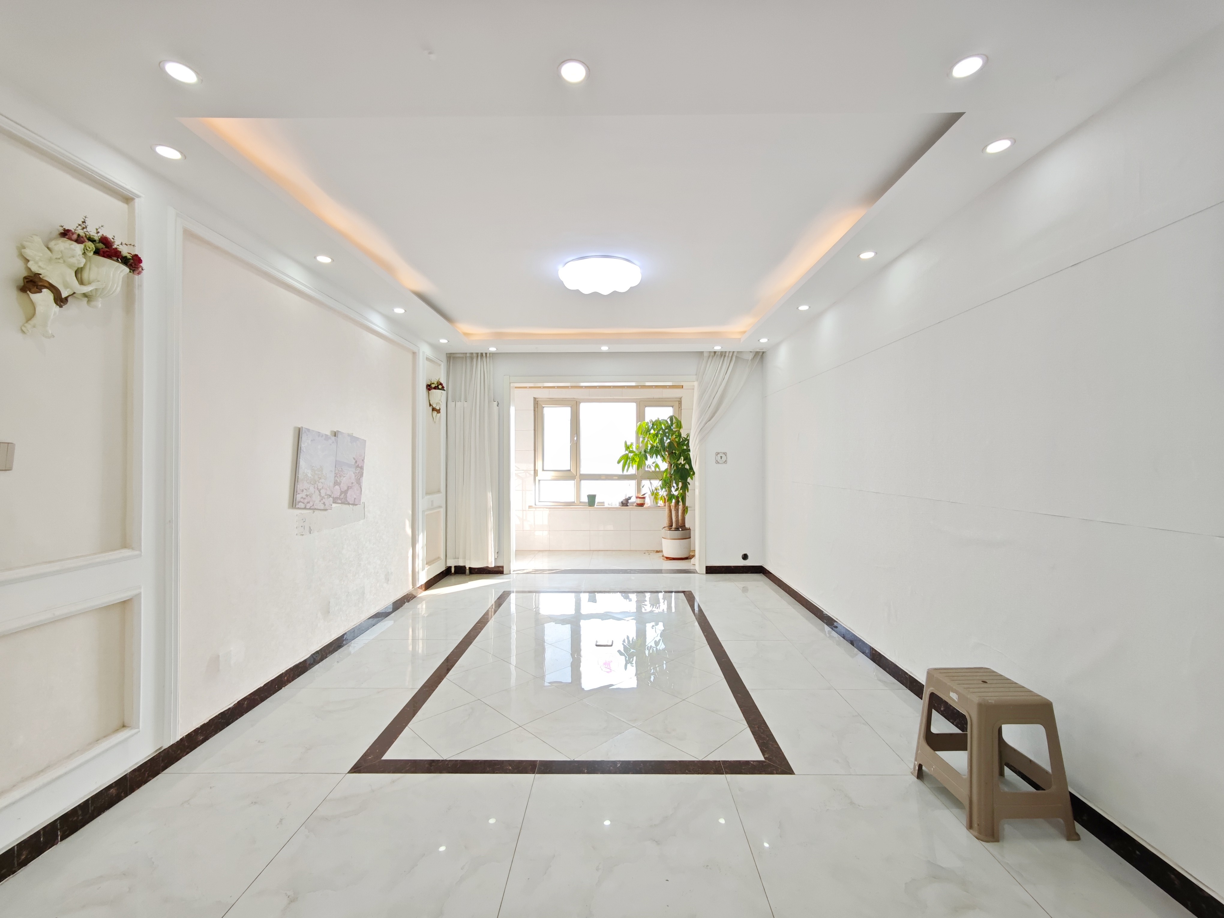  绿地新里香榭丽公馆 南北