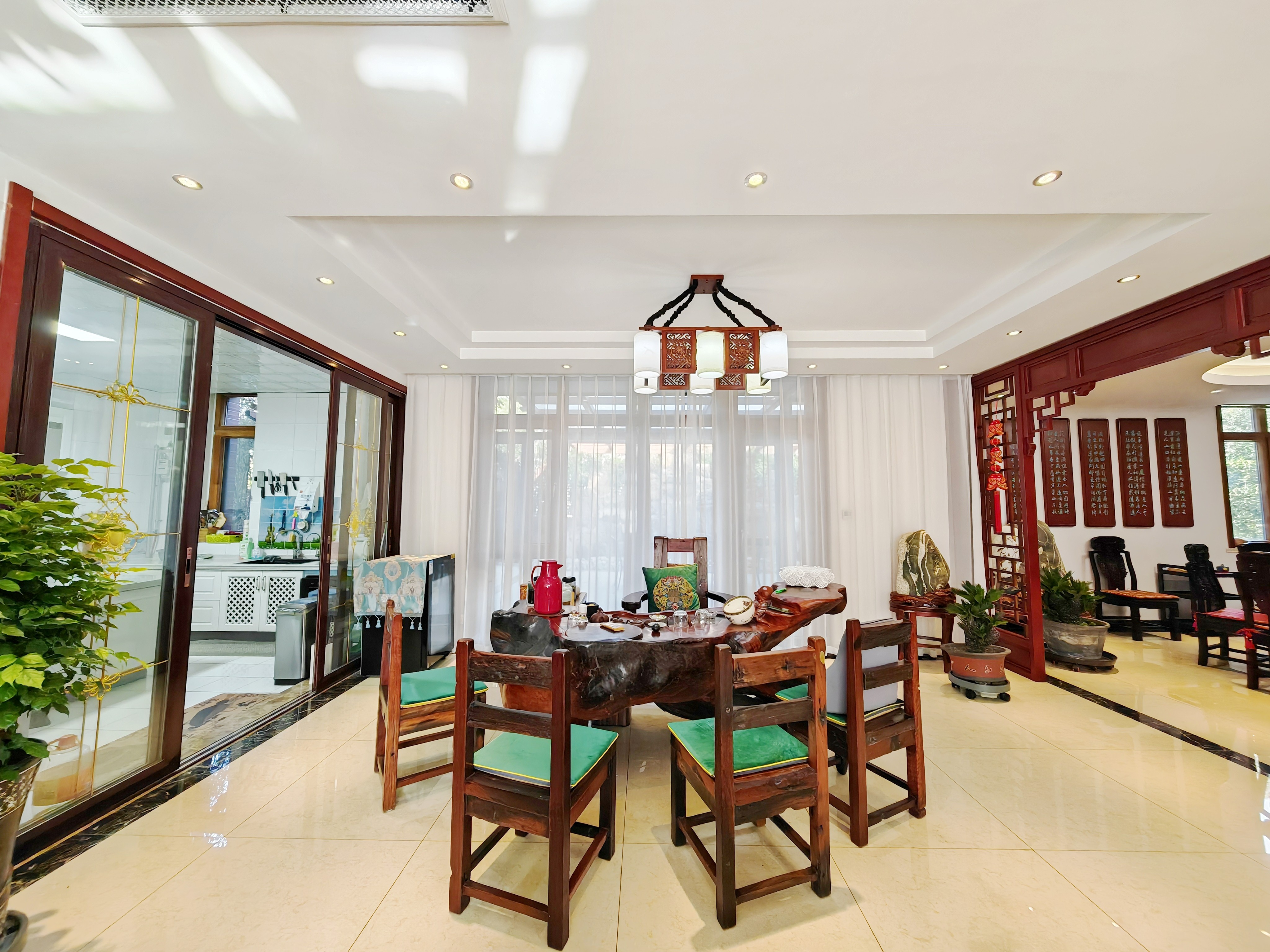  鲁商御龙湾 南北